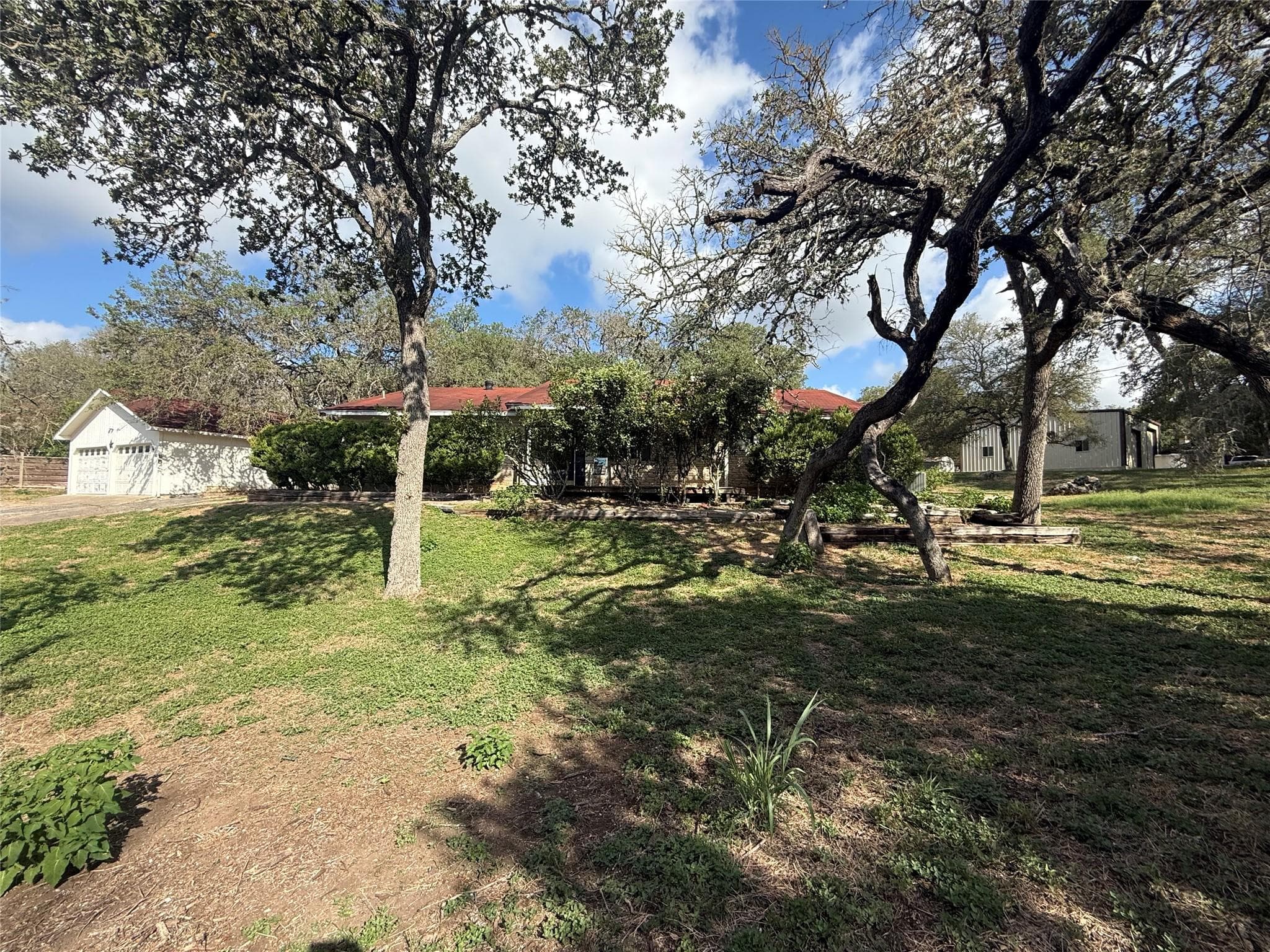 900  Dove Dr