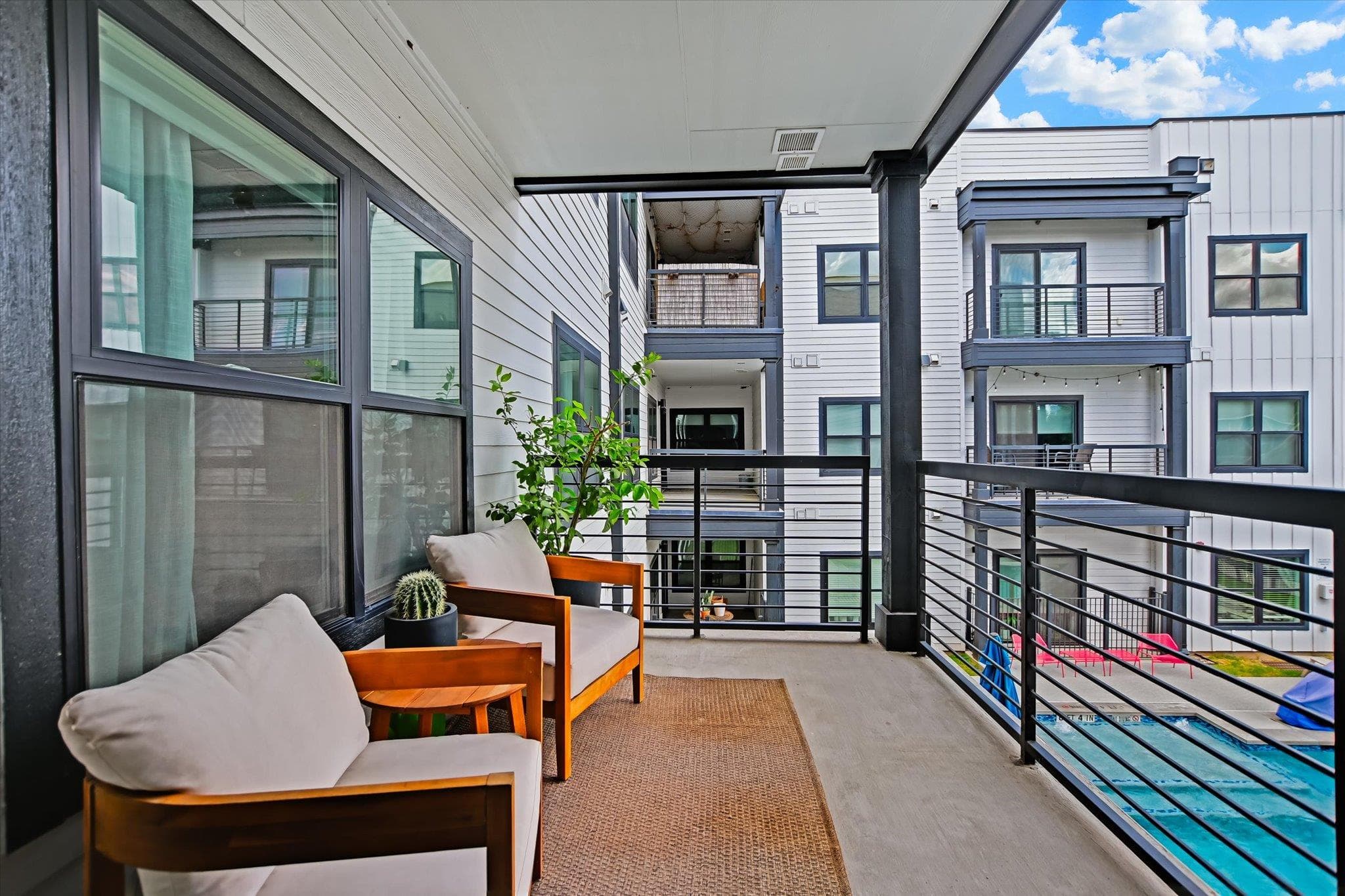 3101  Govalle Ave  #207
