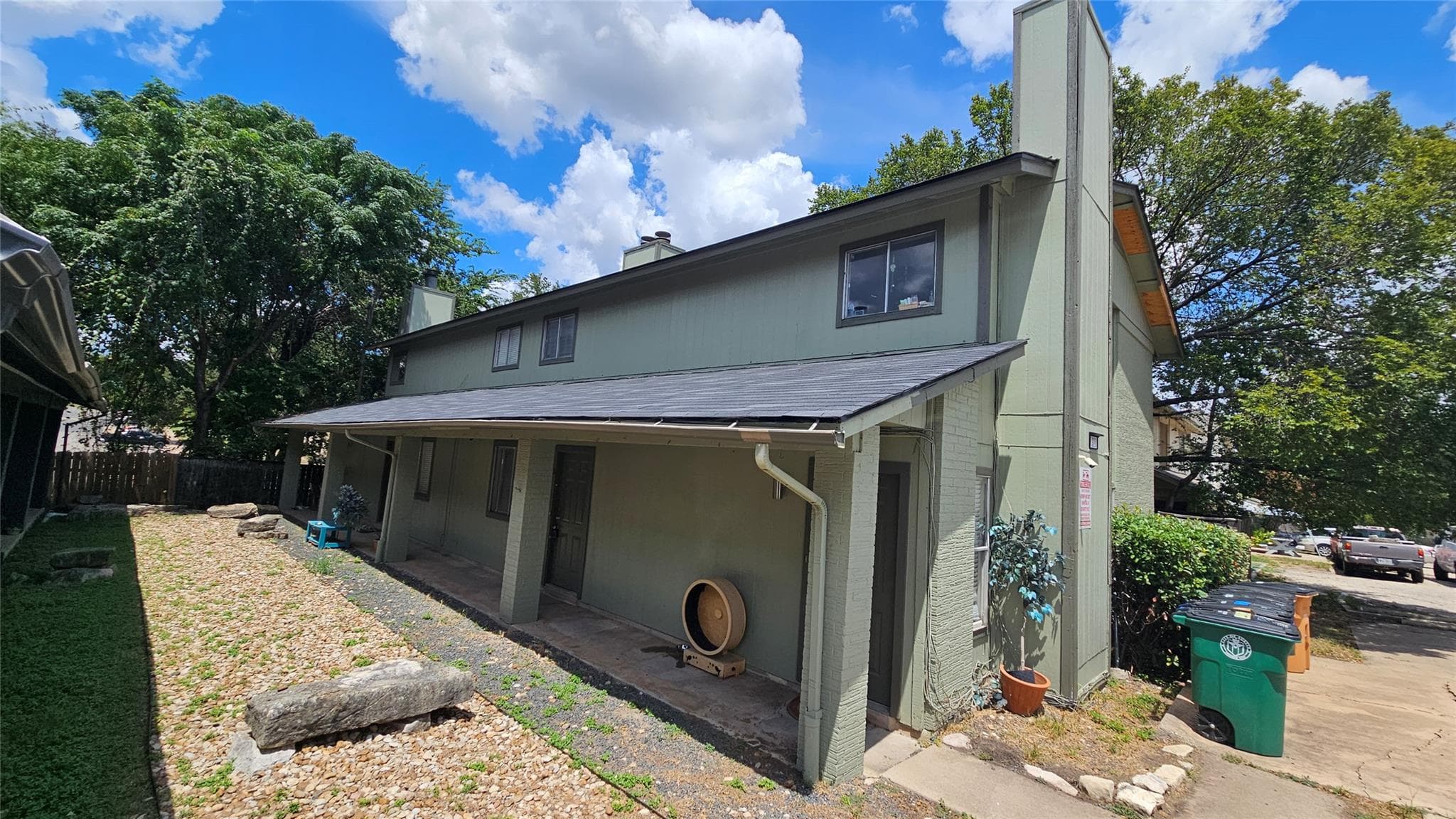 1320  Southport Dr  #B