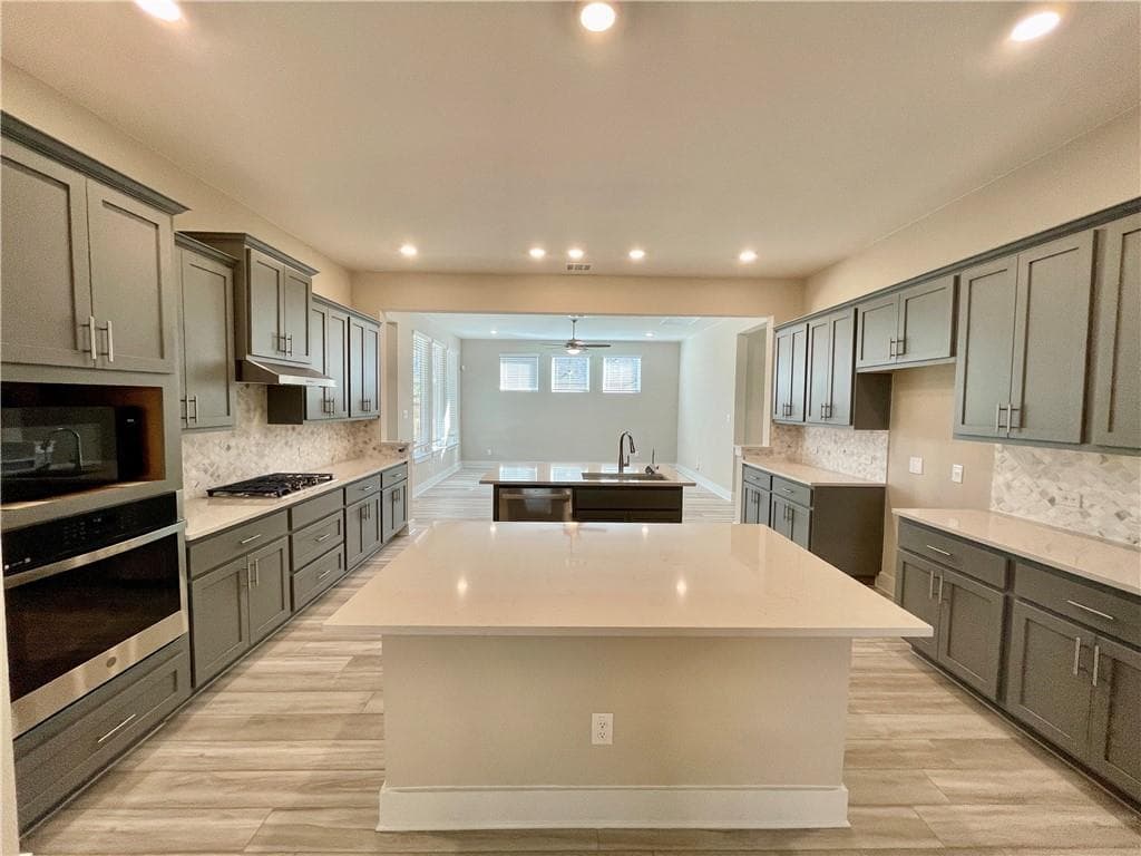 1117 Kerrwood Way