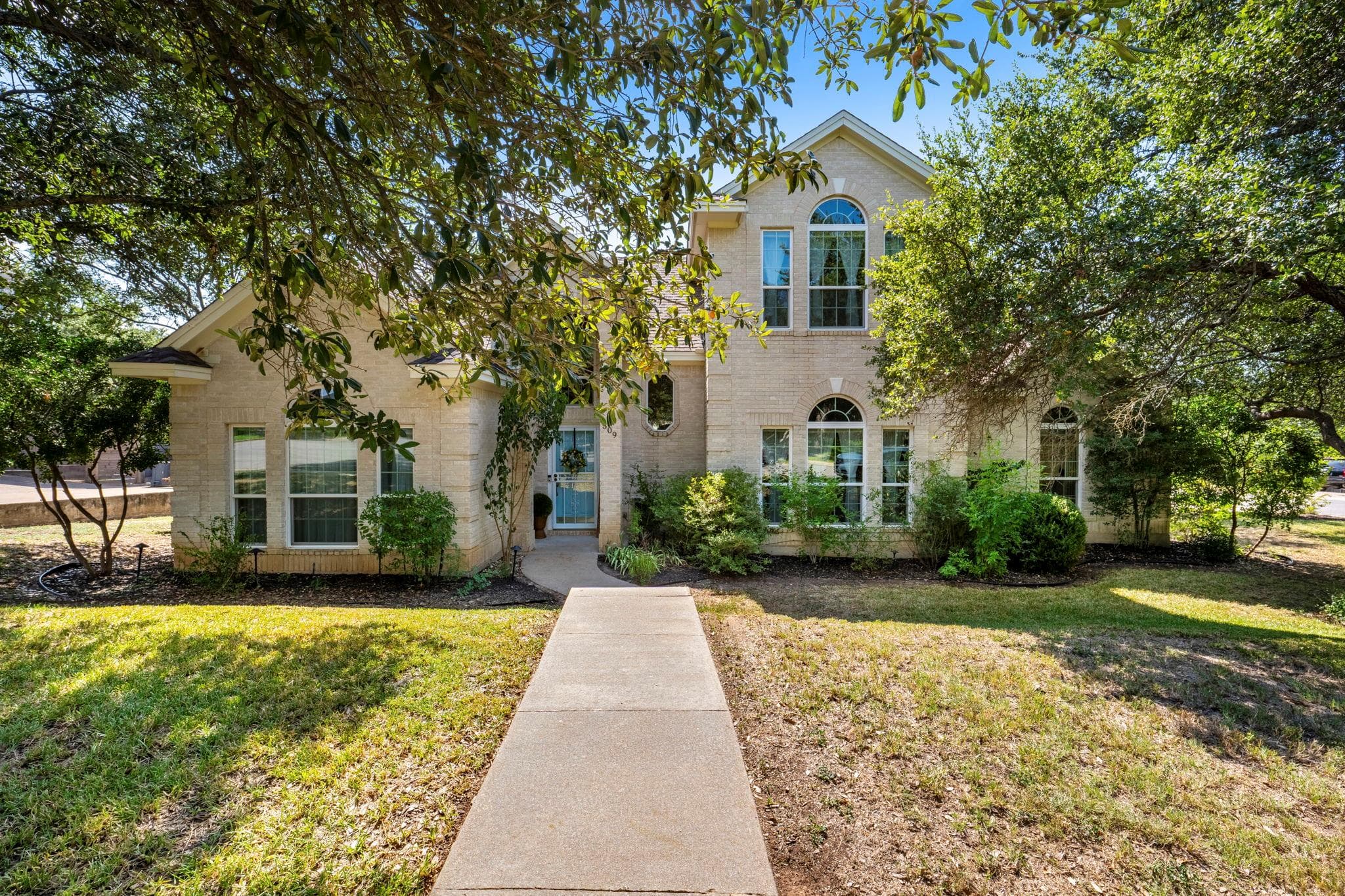 309 Riverview Dr