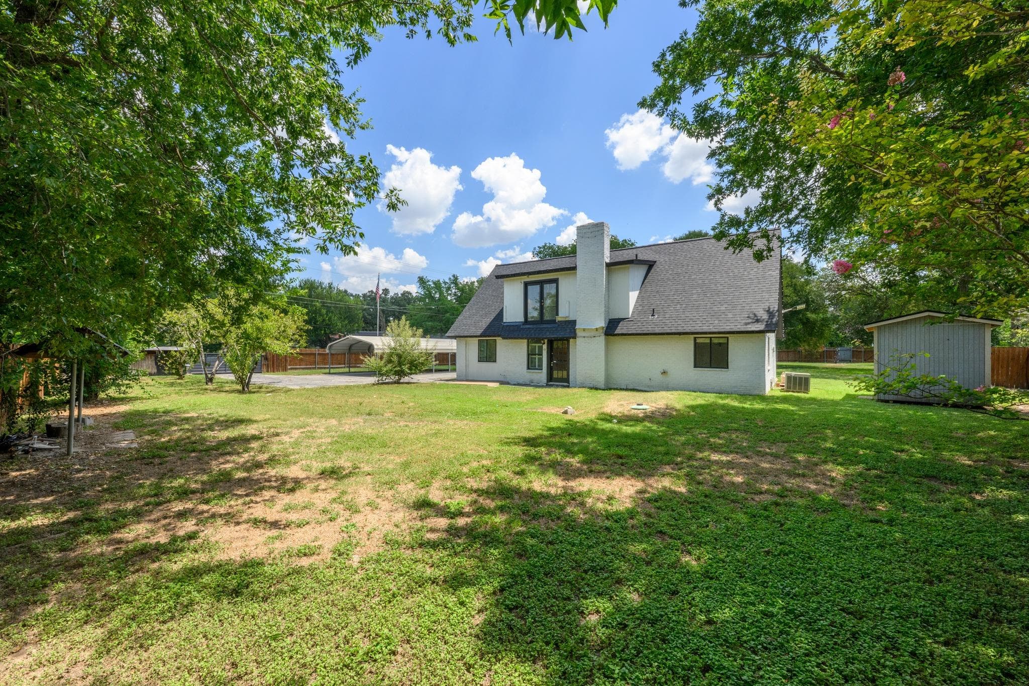 12900 Ben Milam Dr