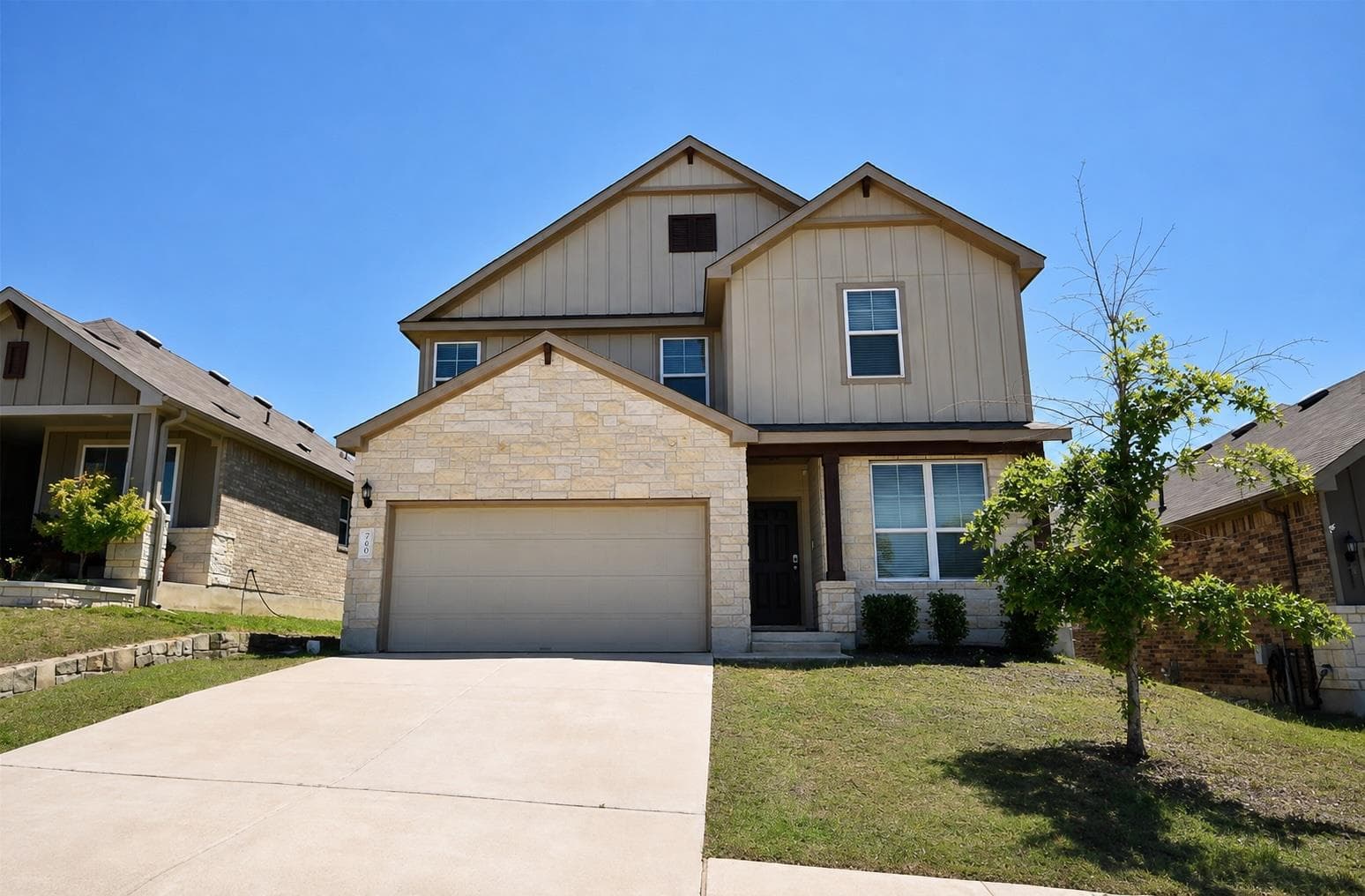700 Bayberry Cir