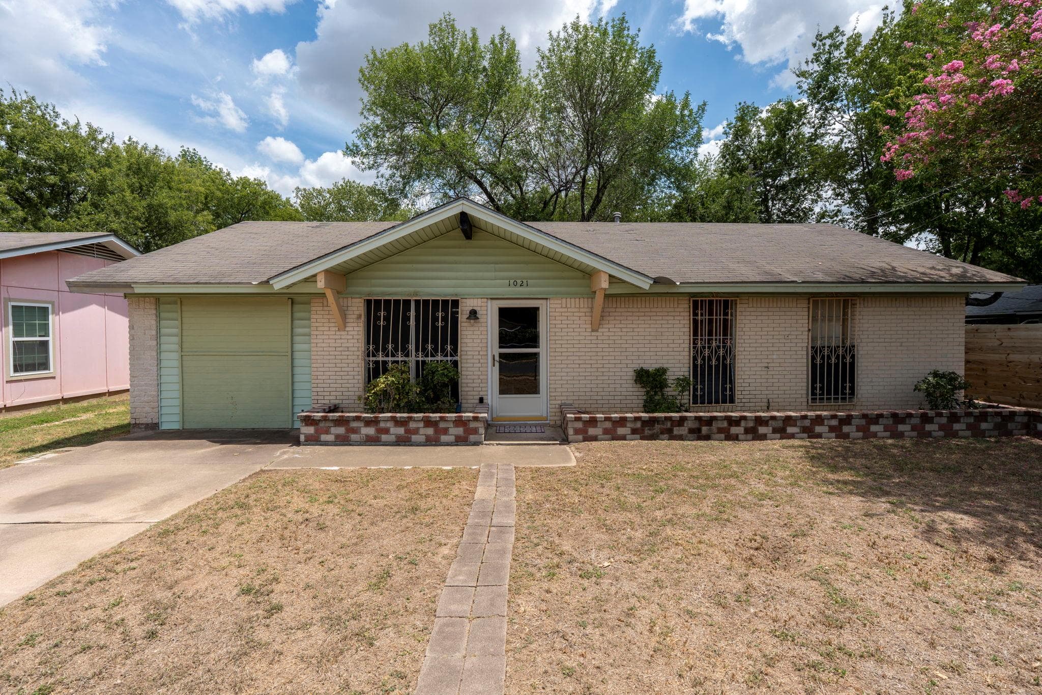 1021 Gardner Rd