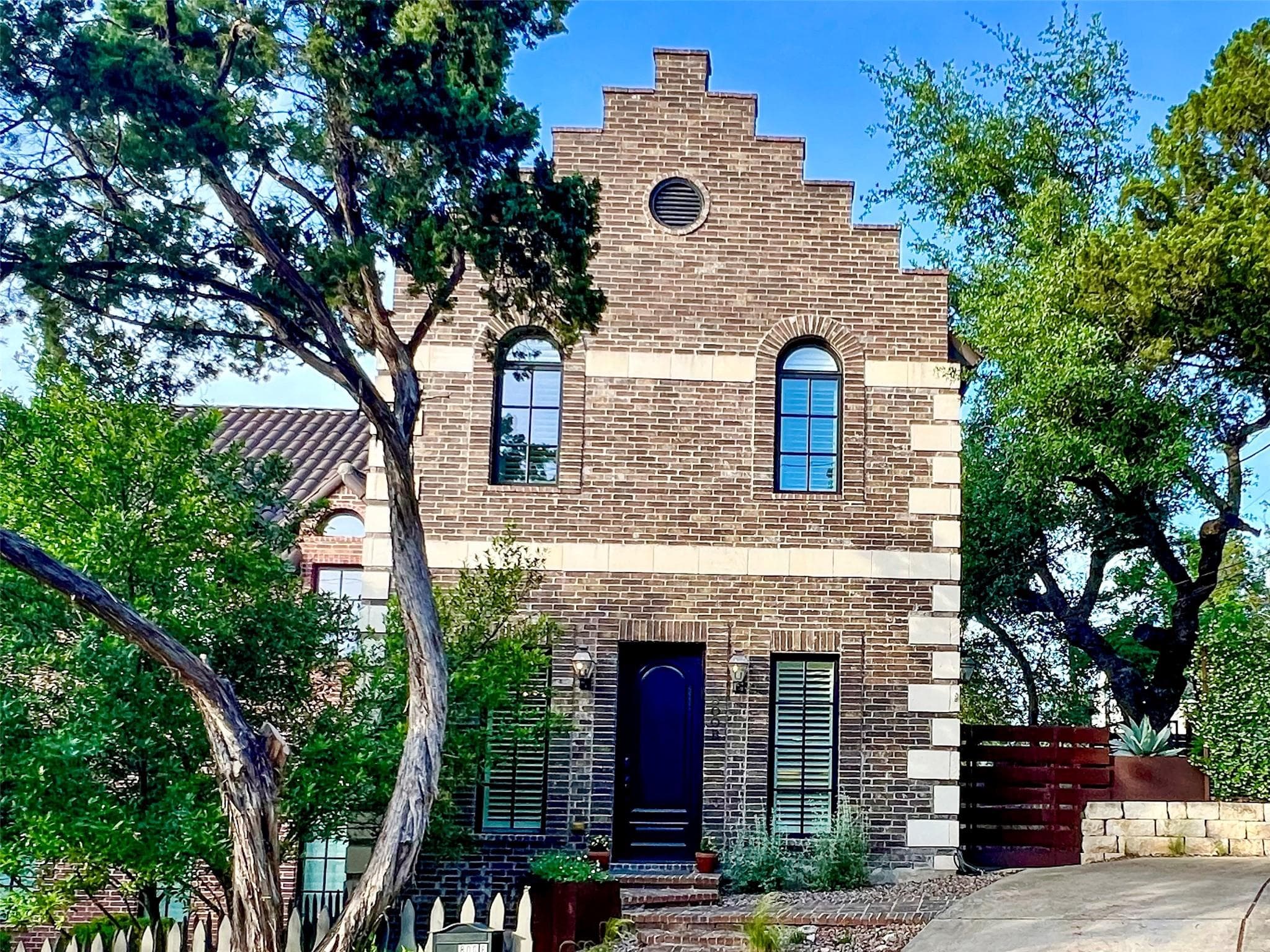 800  Rosedale Ter  #B