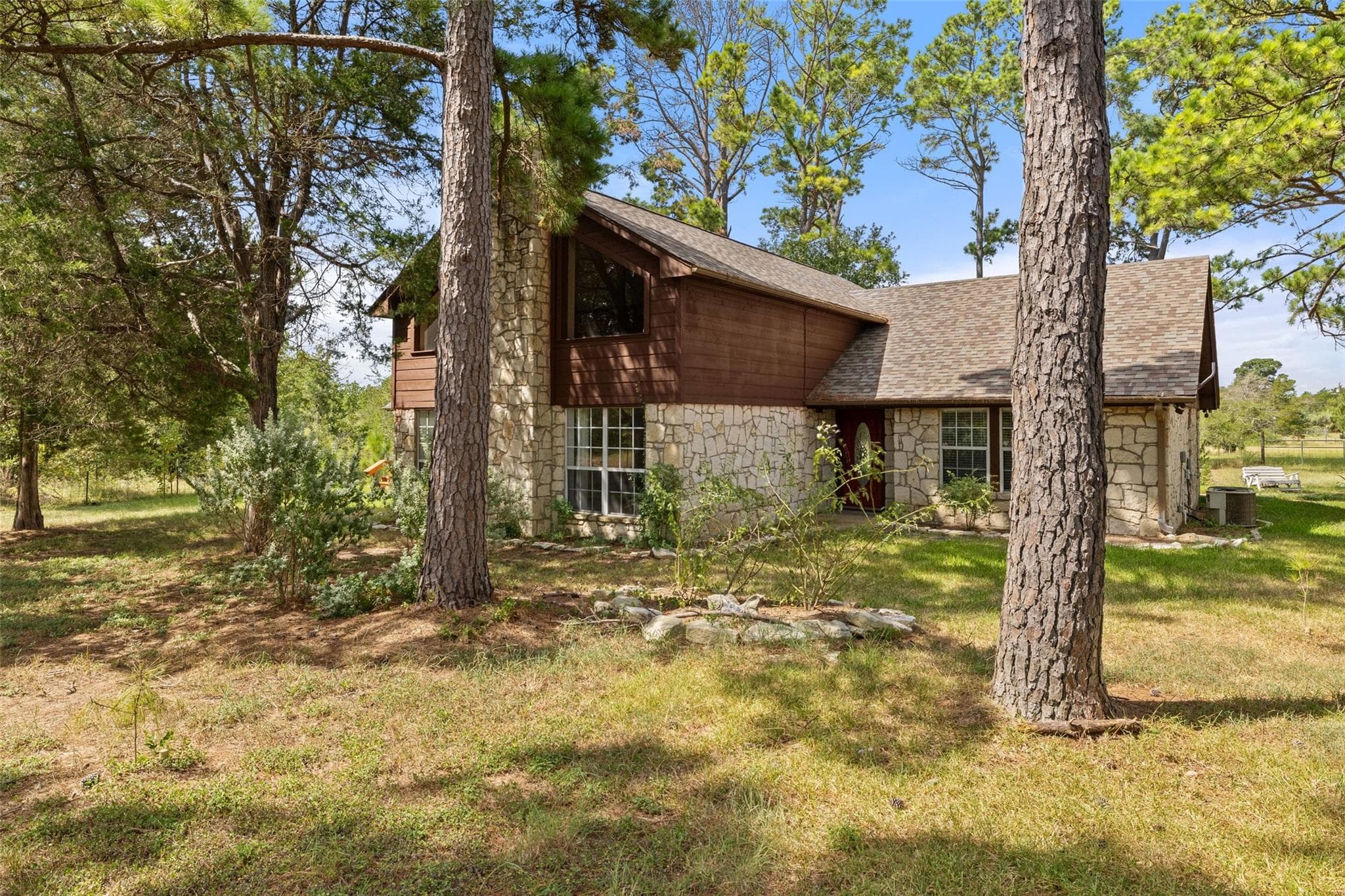 179  Rainbow Dr