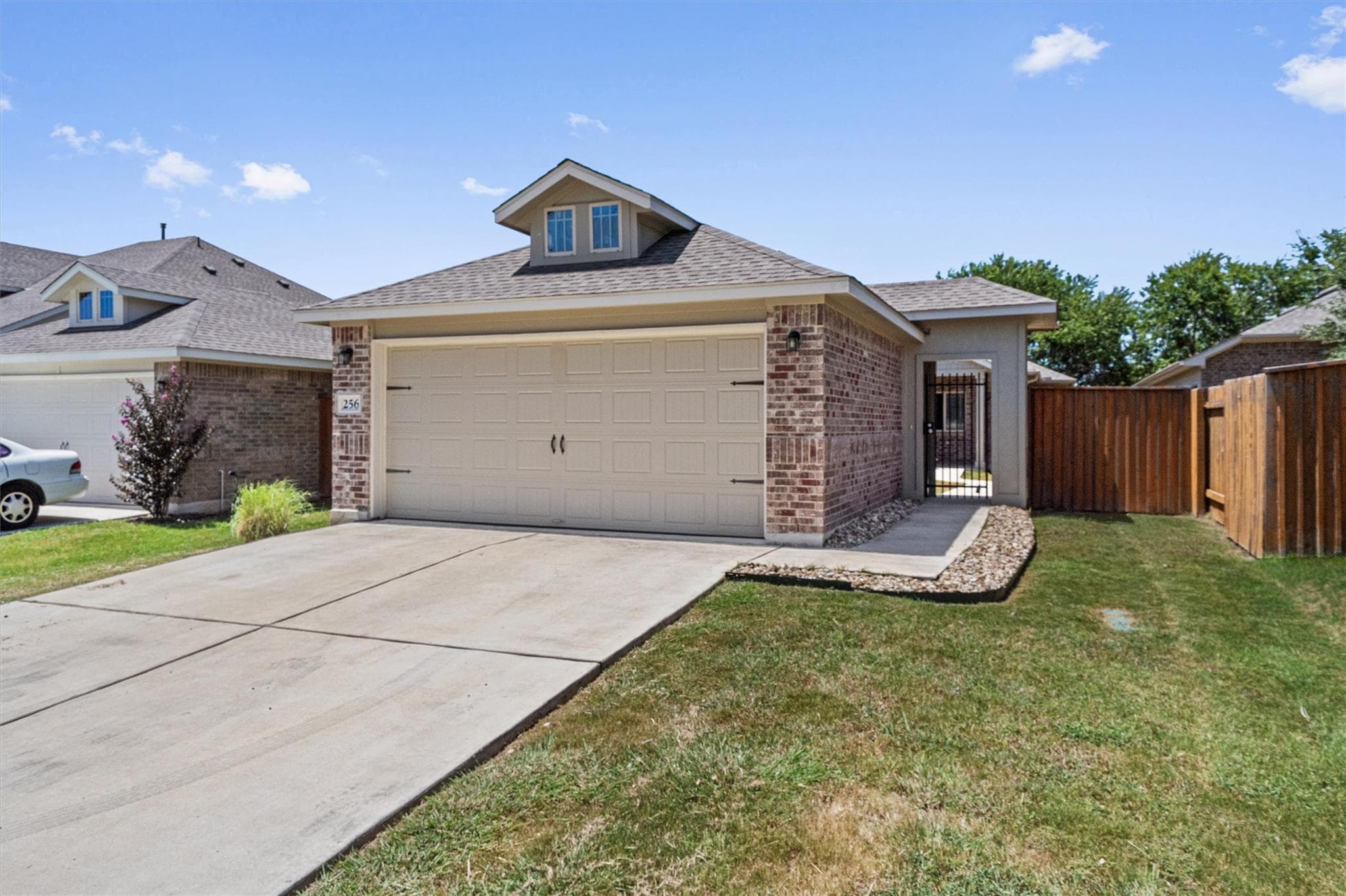 256  Pelican Bay Cir