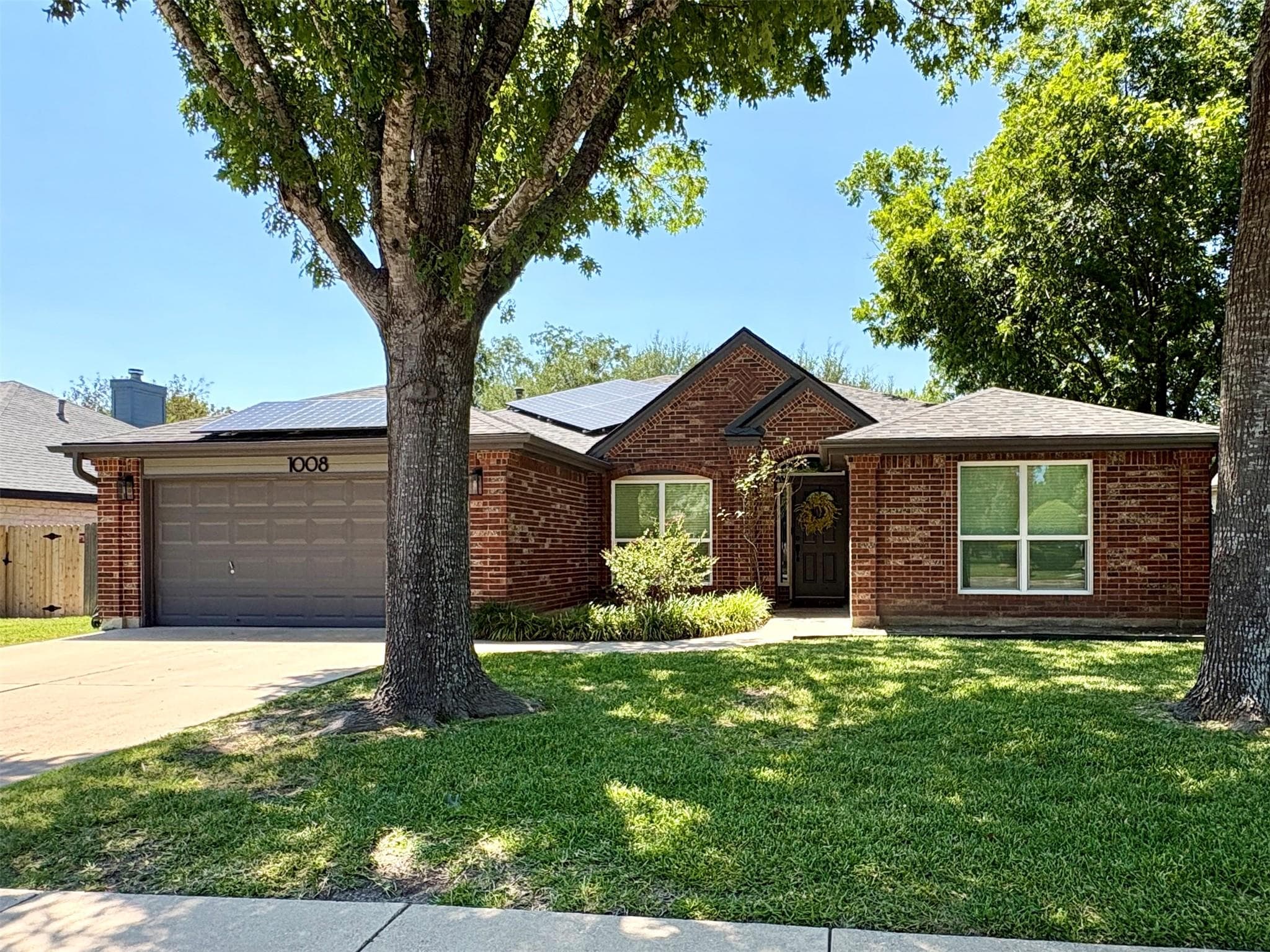 1008  Maplewood Dr