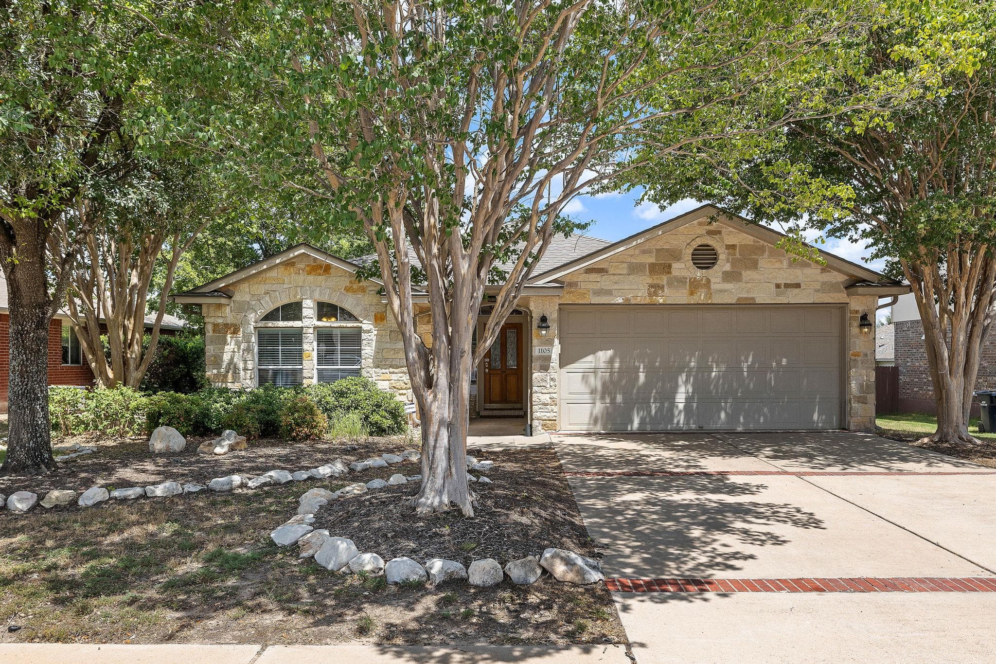 1105 SOUTH BROOK Dr