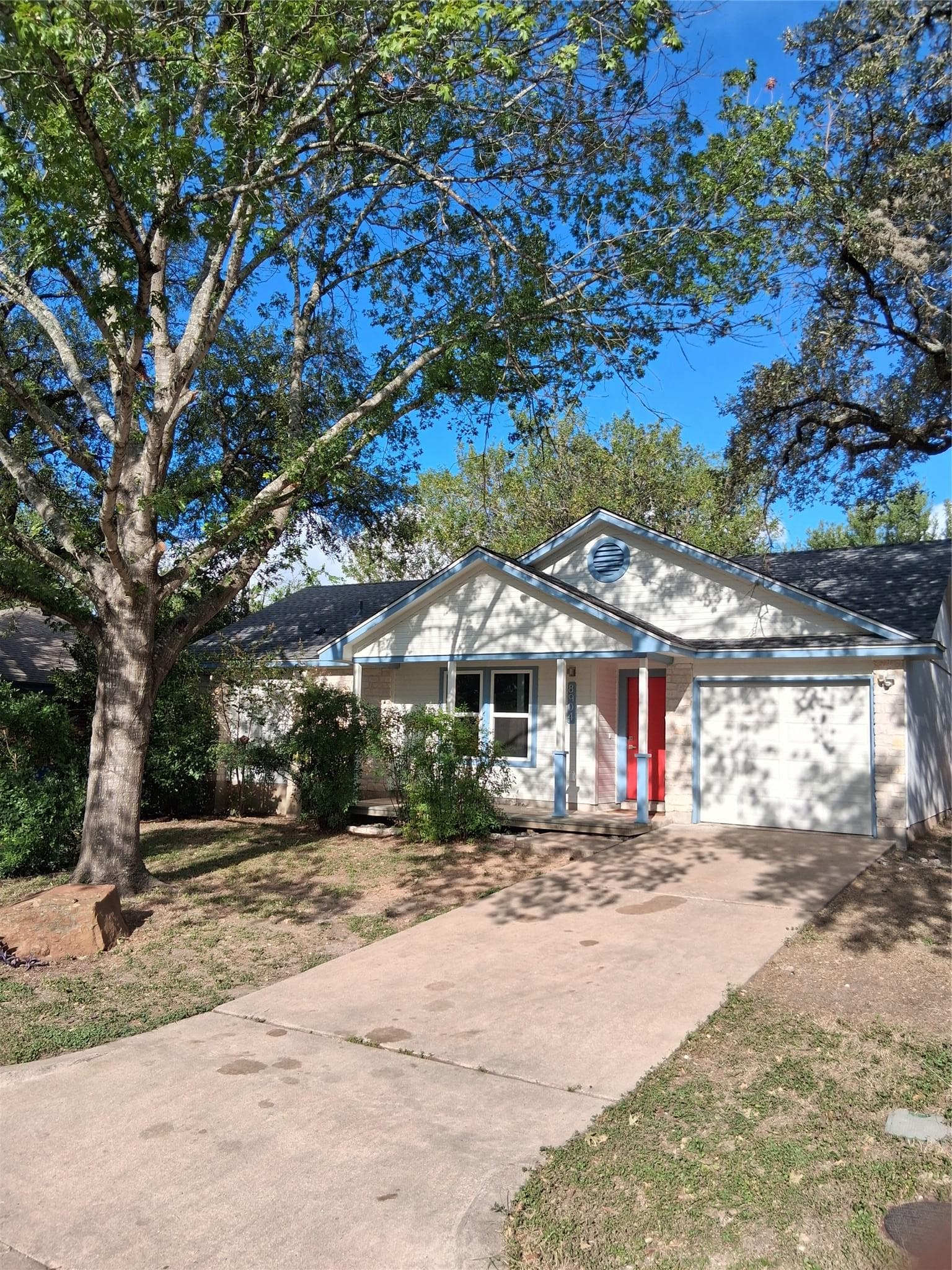 8904 Linton Dr