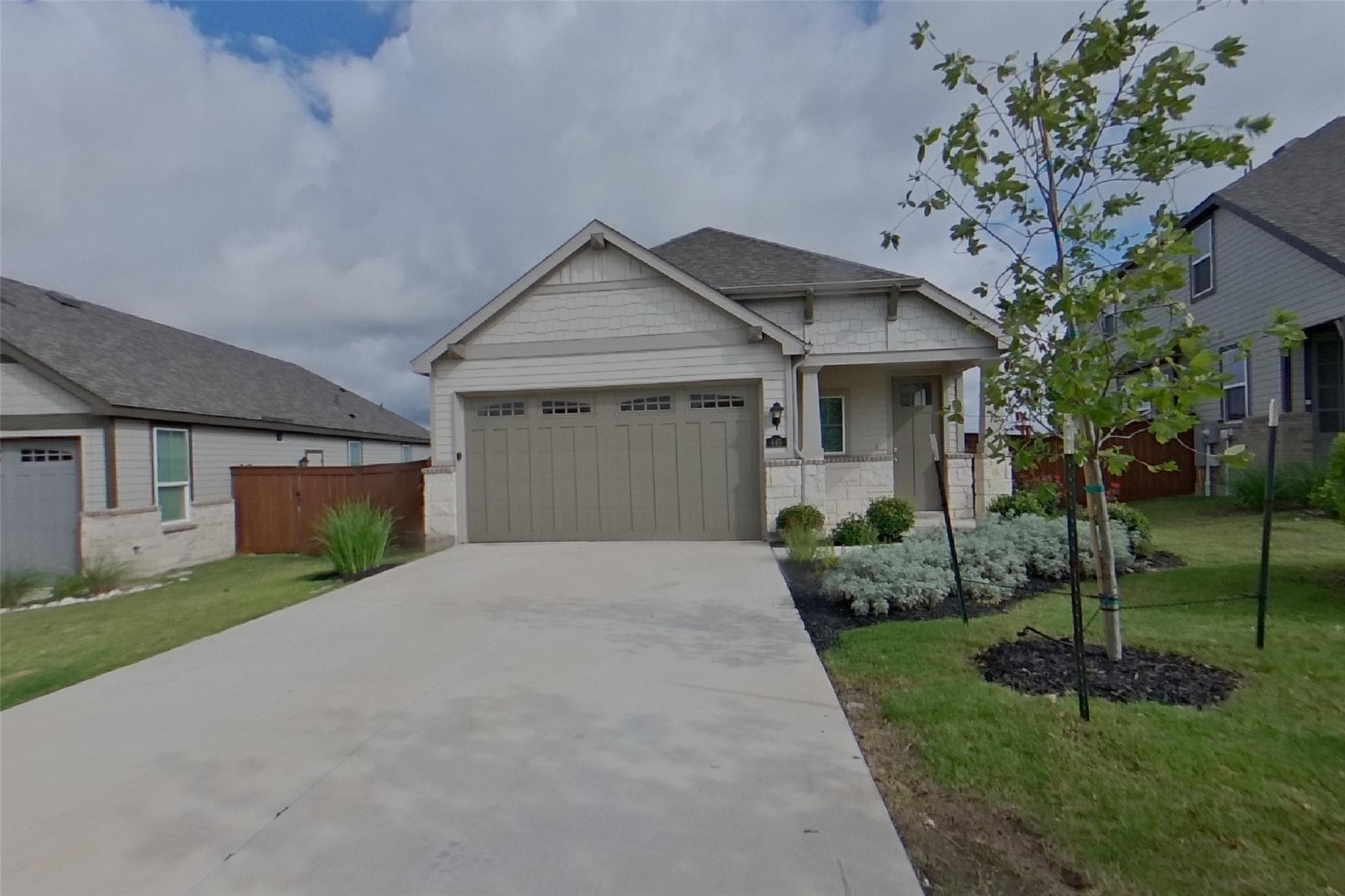 445  Raglands Rd