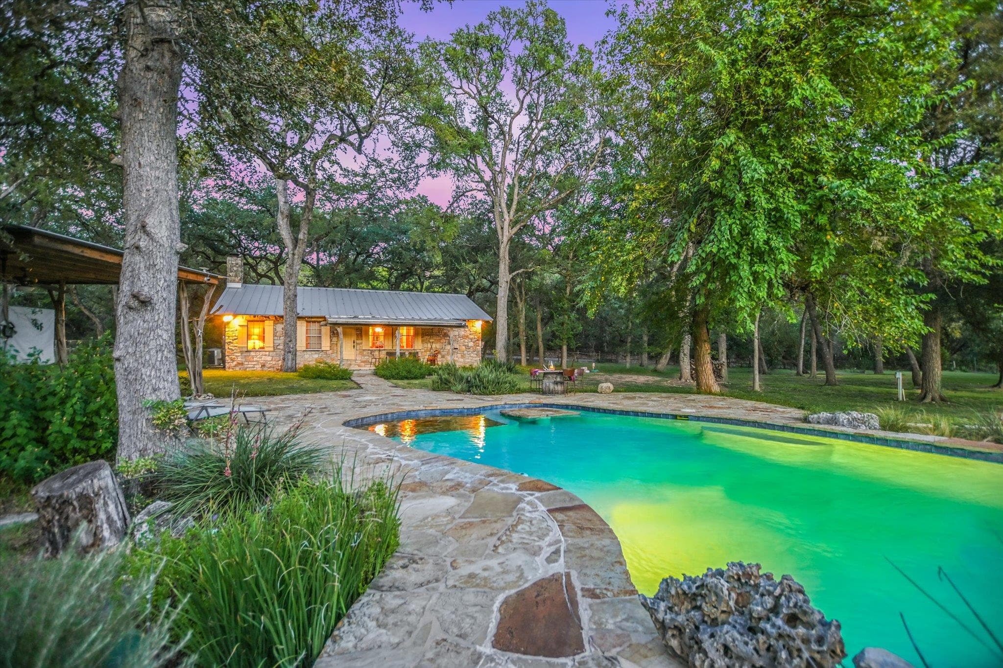 300 DEER LAKE ESTATES None
