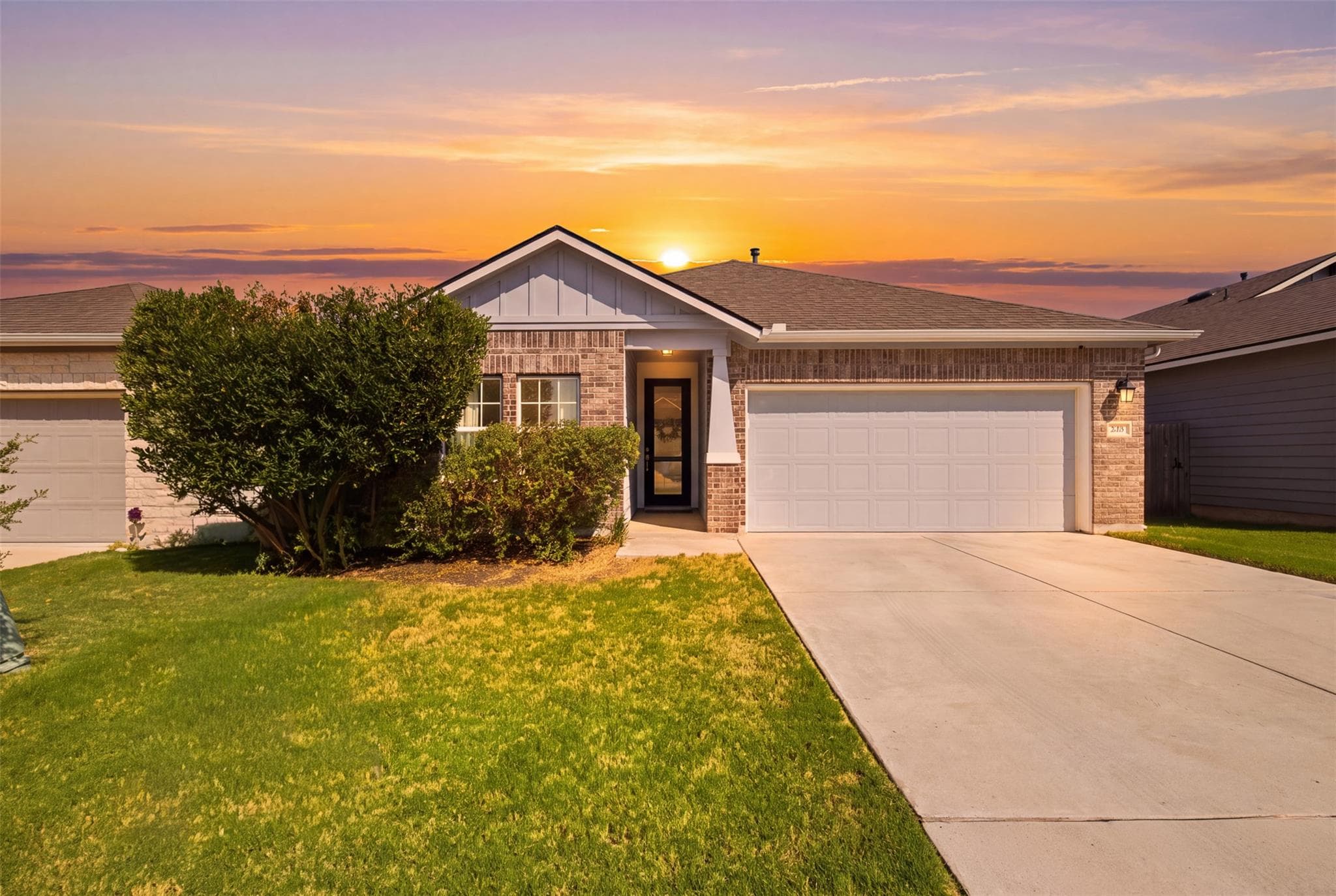 208  Winding Hollow Ln