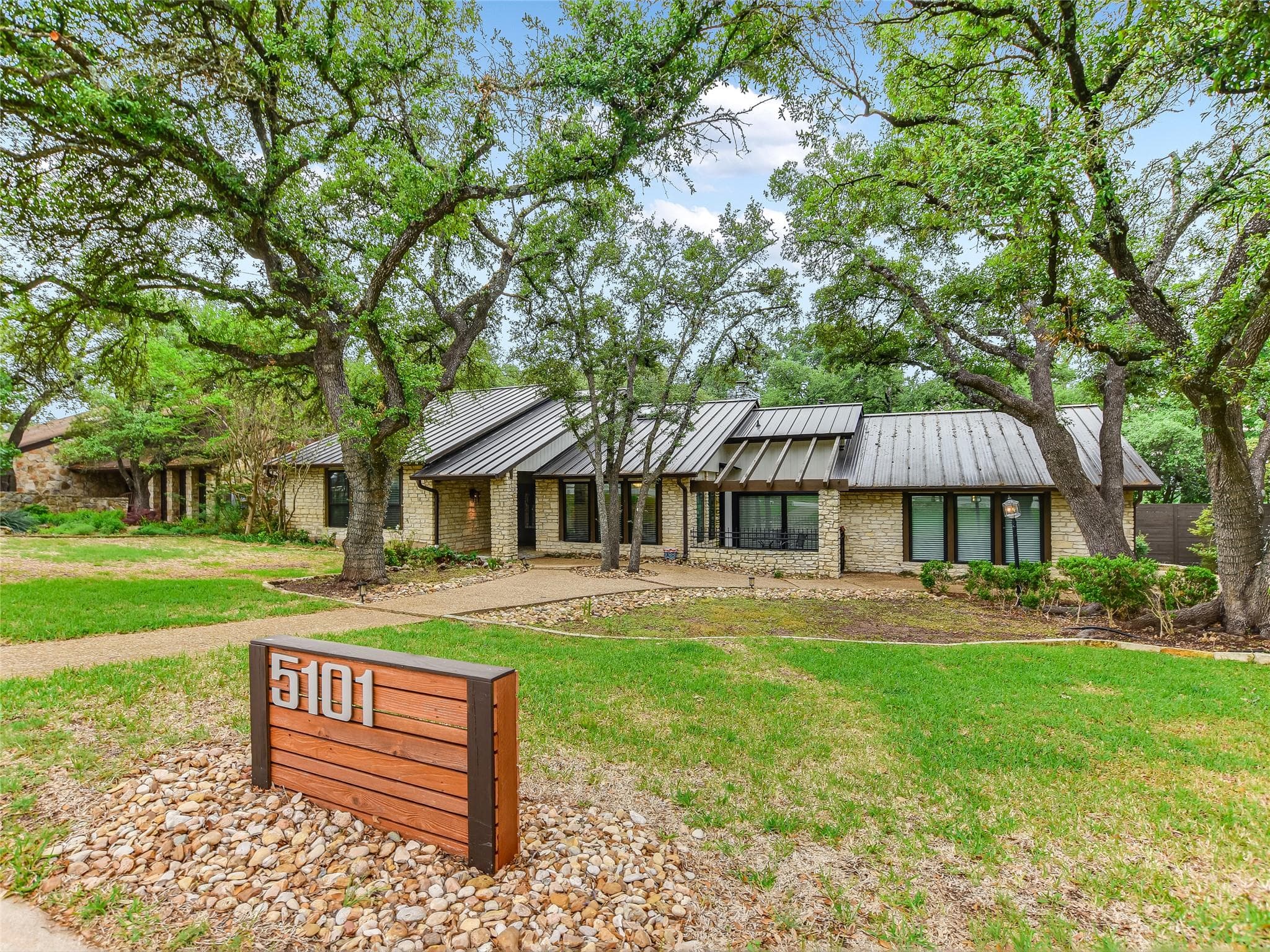 5101  Rain Creek Pkwy