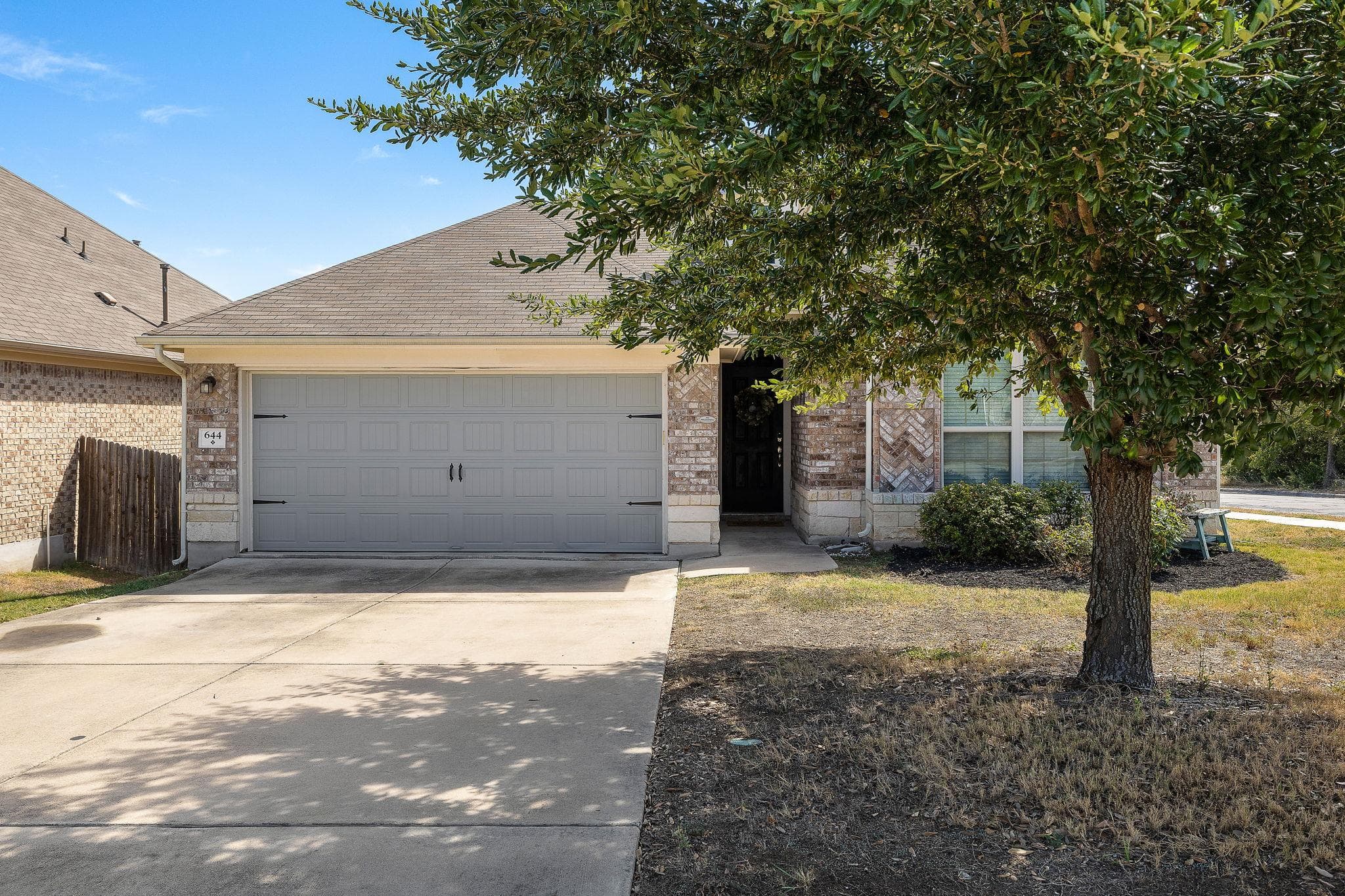 644  Peregrine Way