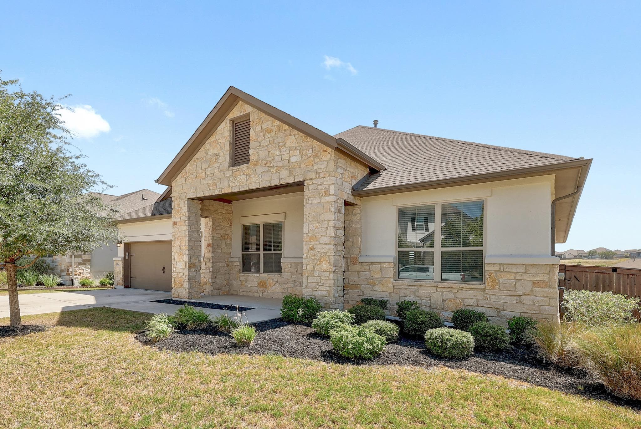 1612  Indian Apple Way