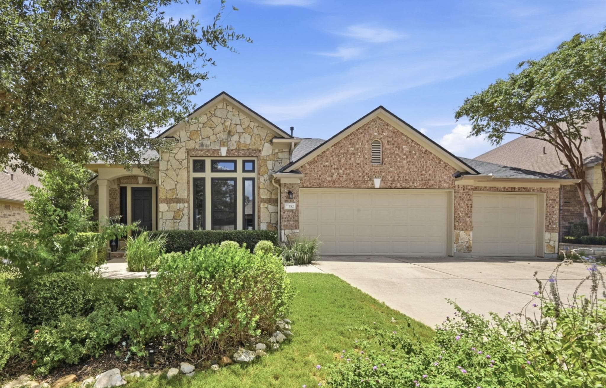 352  Wild Rose Dr