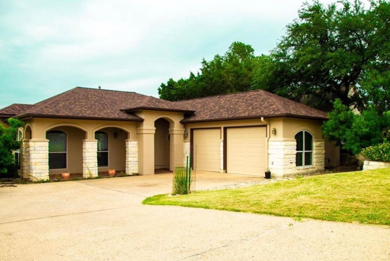 20600 Highland Lake Dr
