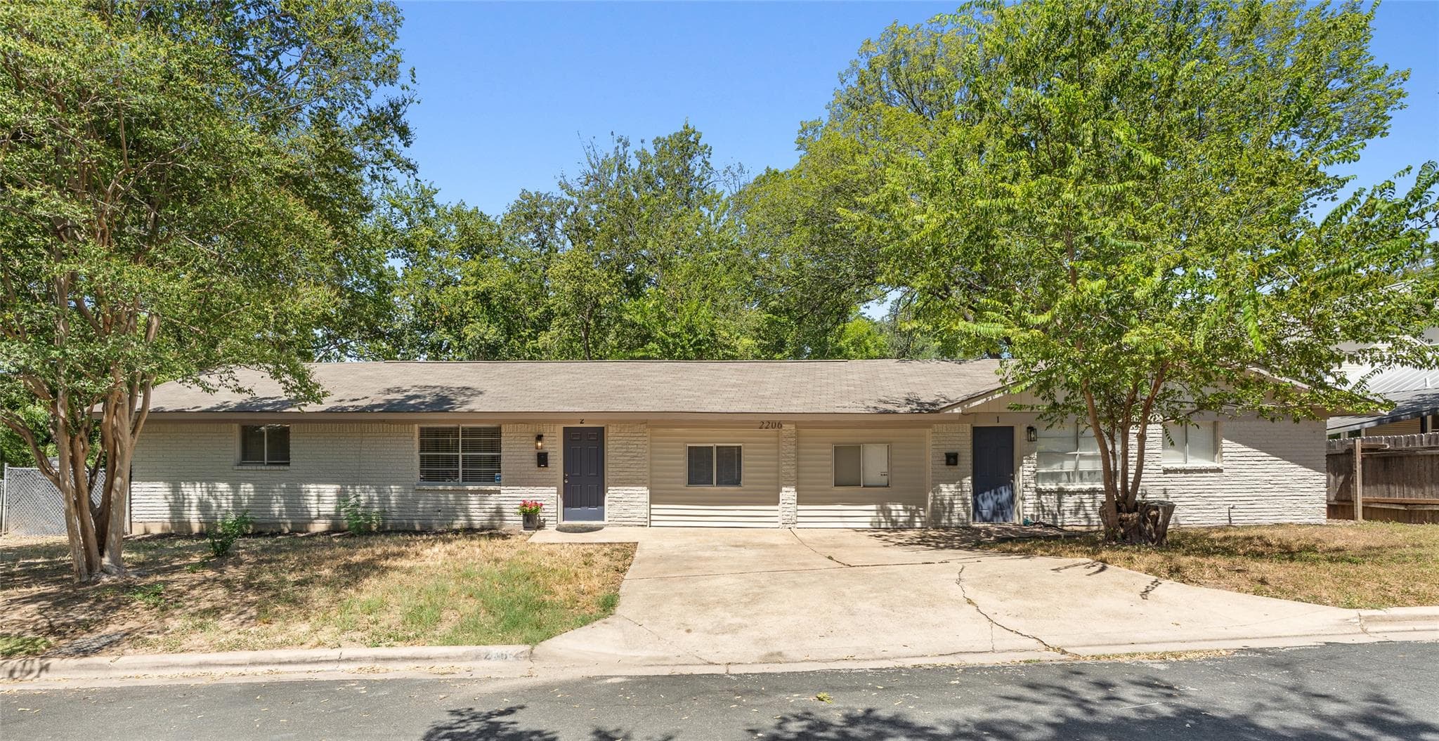 2206  Alta Vista Ave