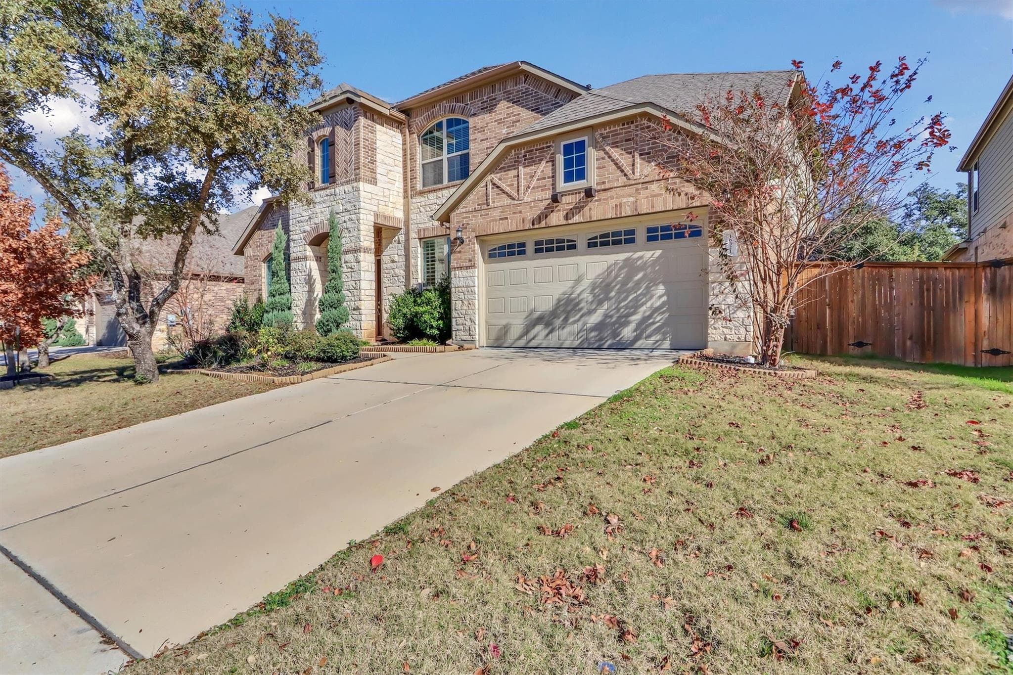 16321  Horse Trap Ln