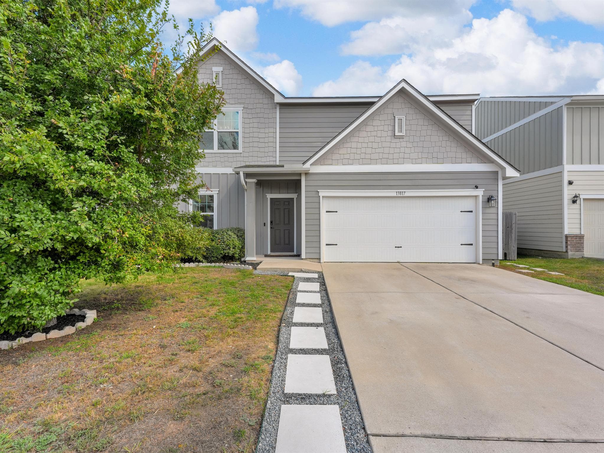 13817  Mark Christopher Way
