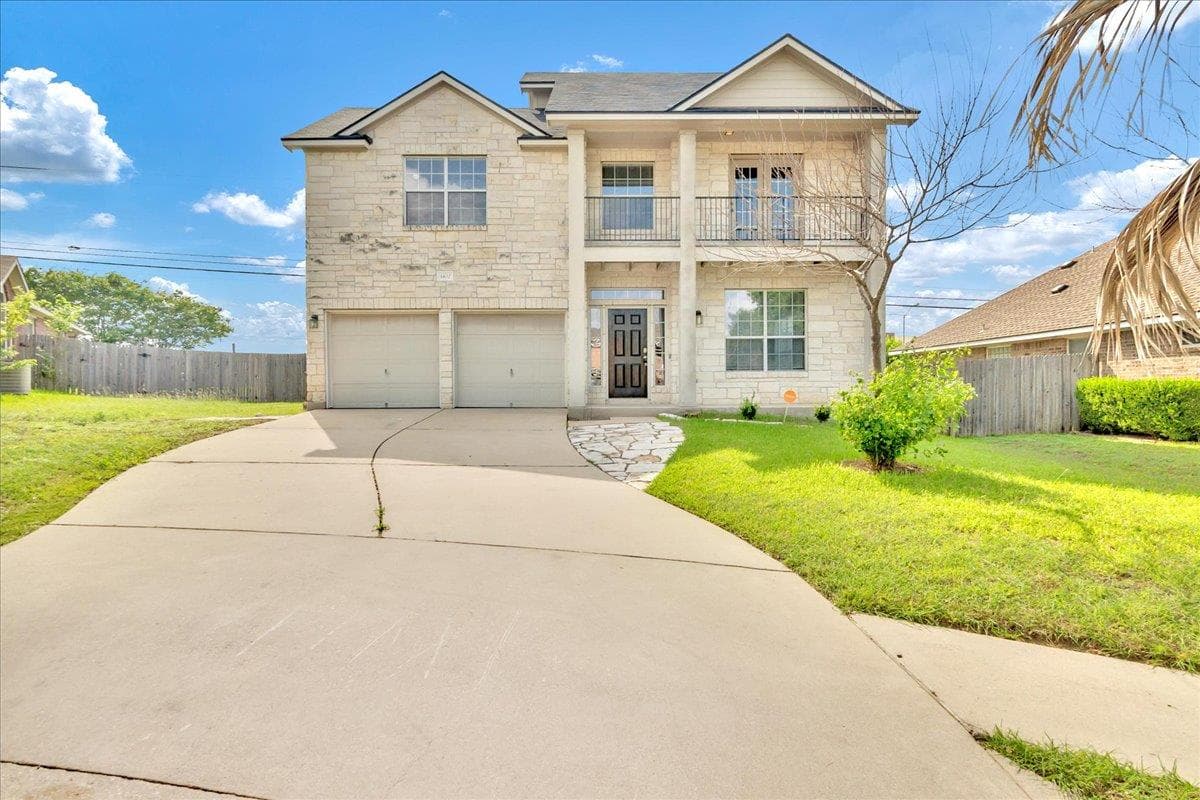1402 Grafton Ln