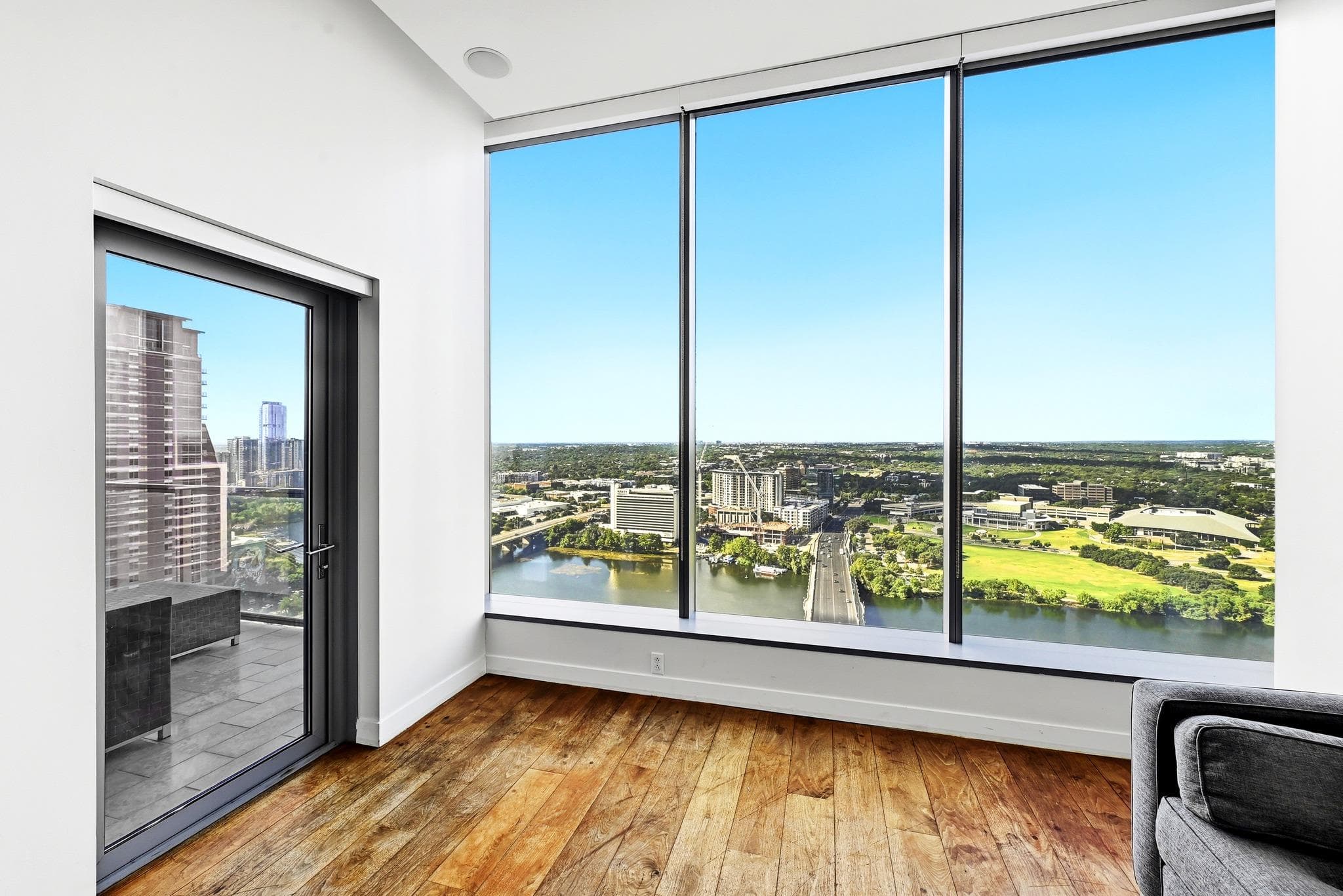 210  Lavaca St  #2602