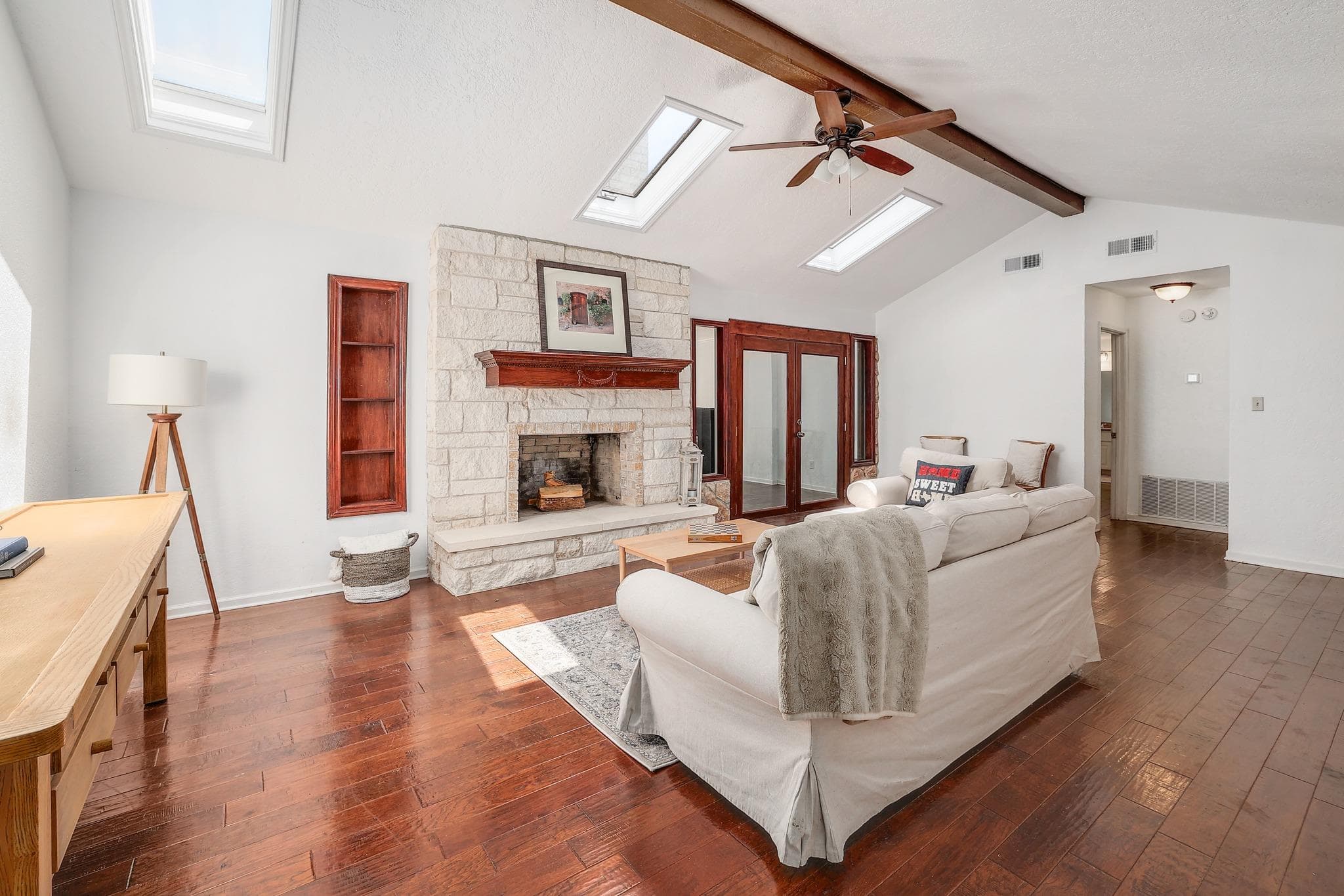602  Meadowbrook Dr