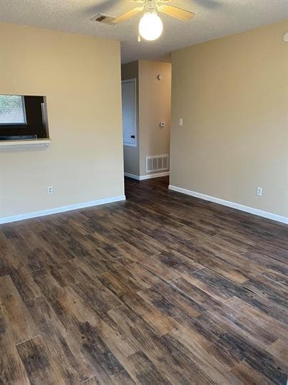 139  Elm Dr  #208