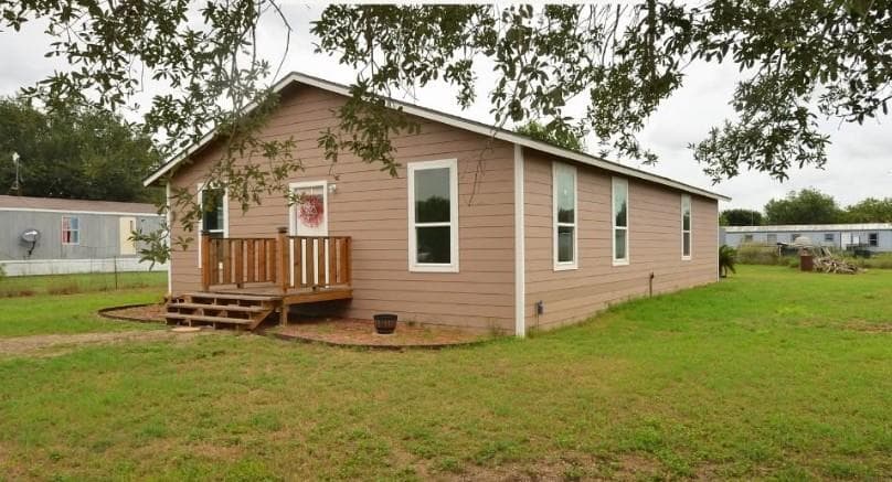 245  Cross Lake Dr