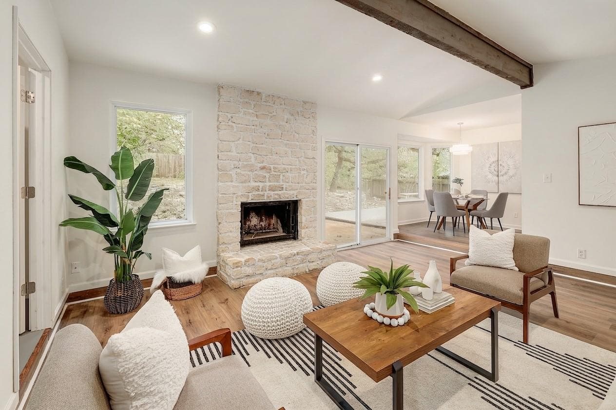 8304 Moccasin Path