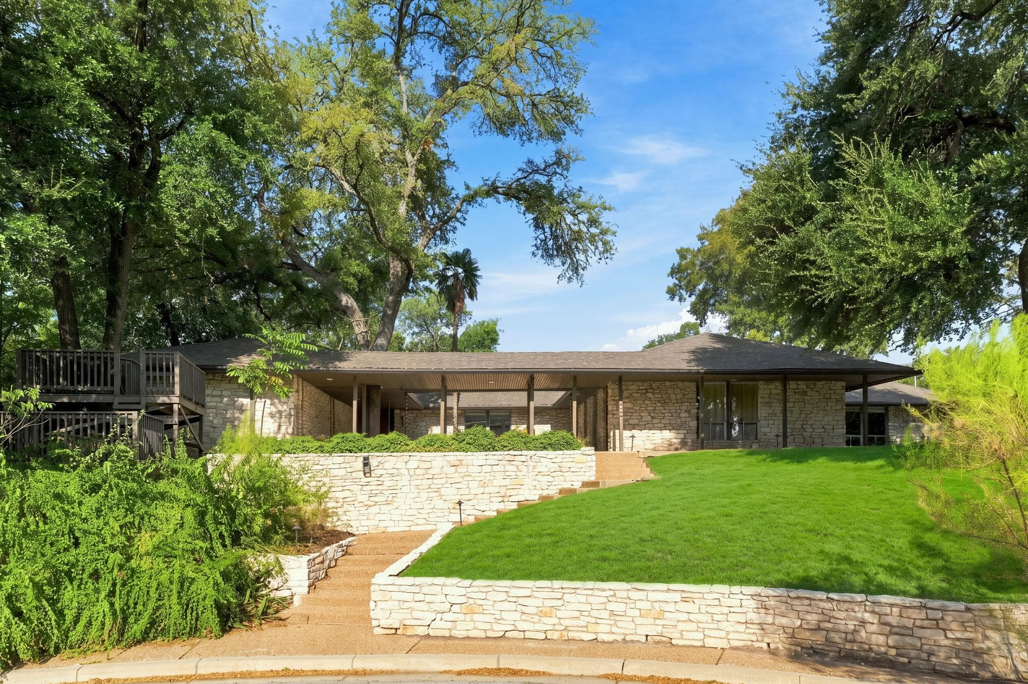 6102 Cherrylawn Cir