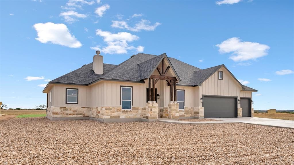 379  Prairie Point Dr