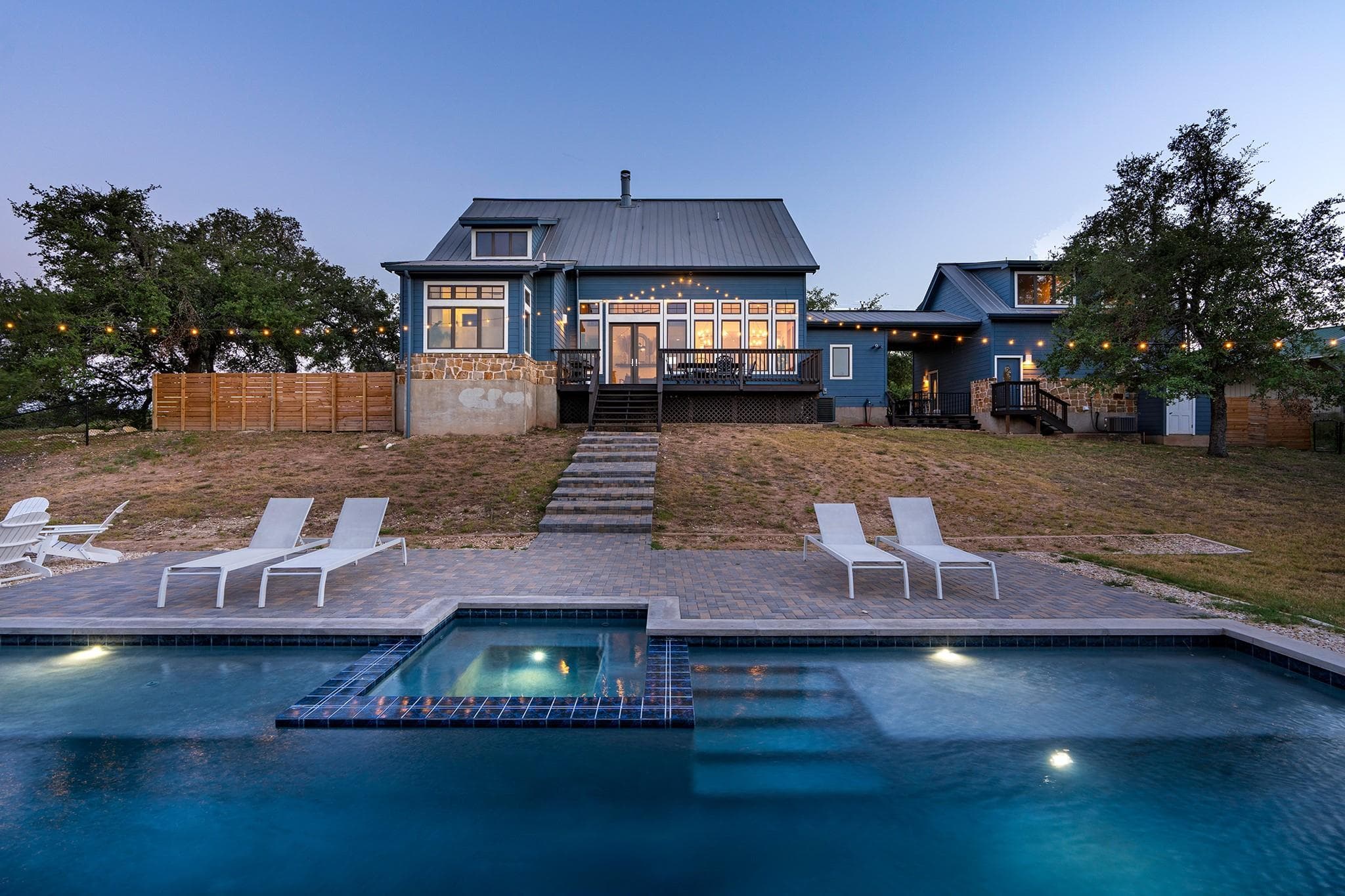 10512 Lake Park Dr