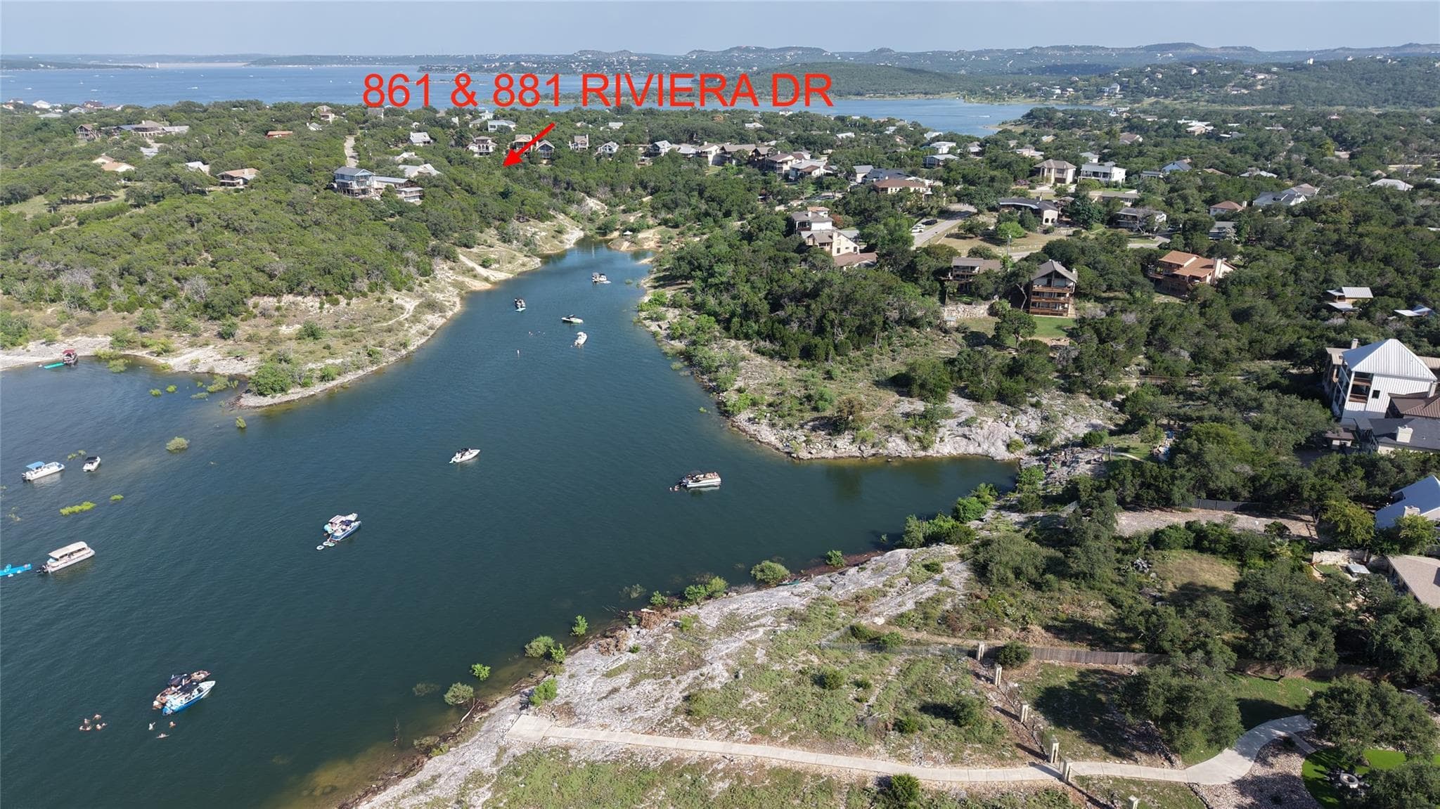 861, 881  Riviera Dr