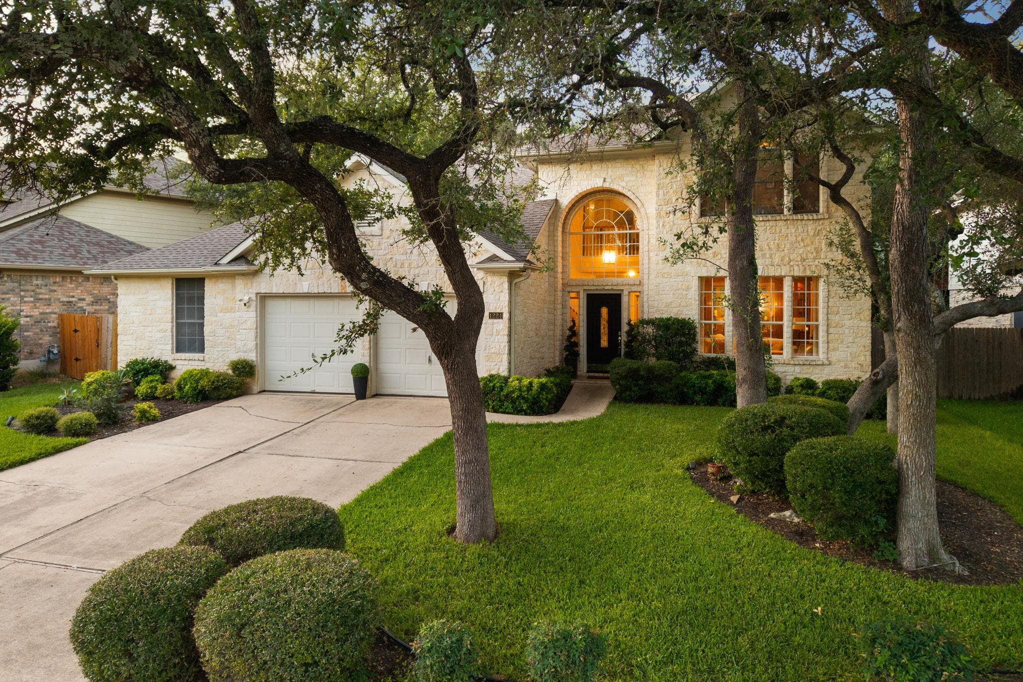 1224  Fall Creek Loop