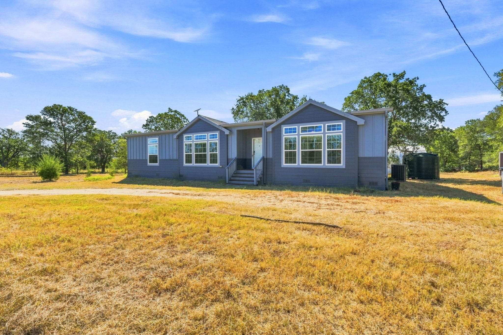 615  Green Acre Dr