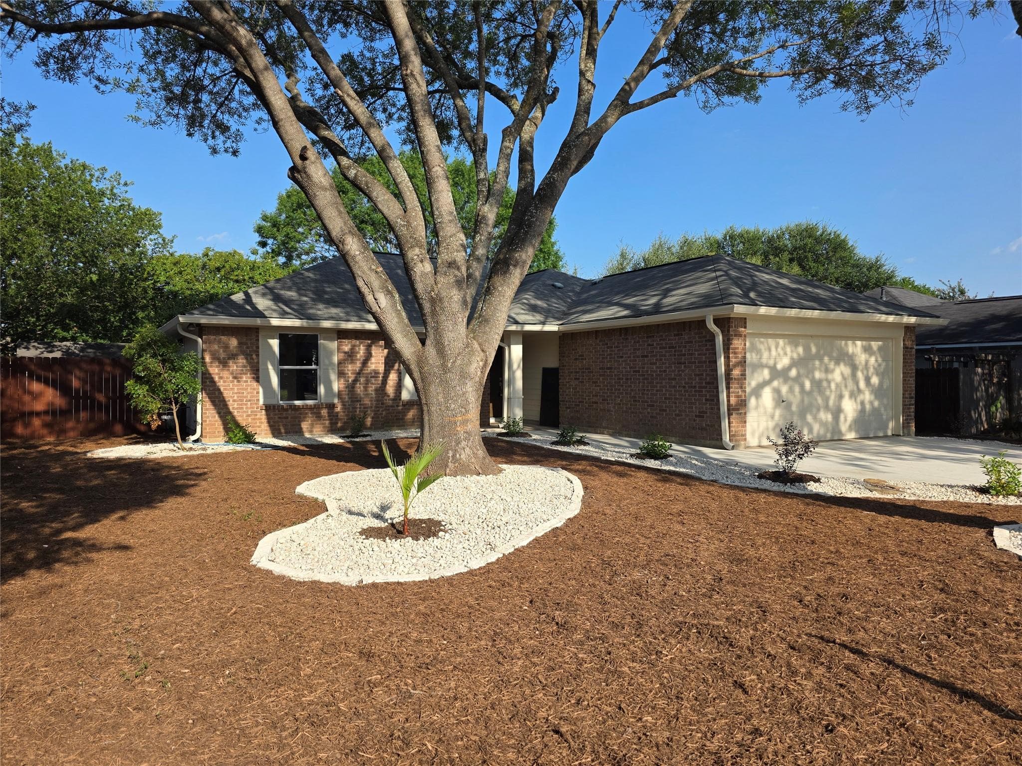 11602 Maybach Dr