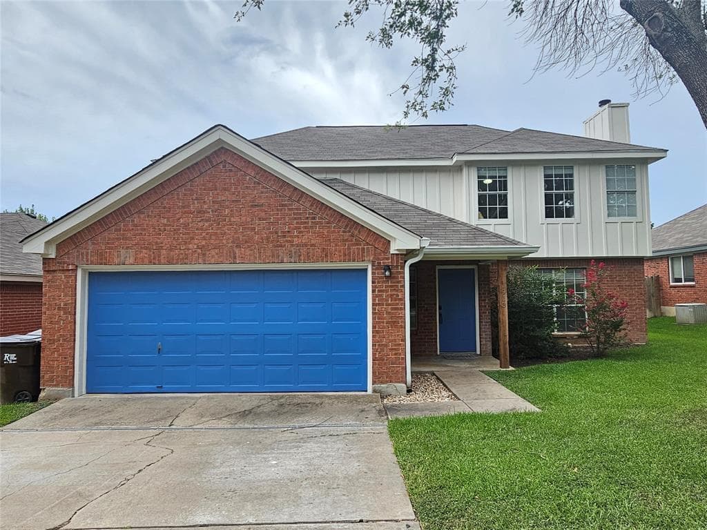 1913  Stratford Dr