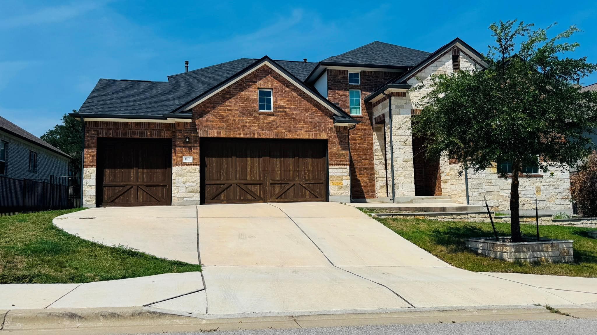 813  Palamos Dr