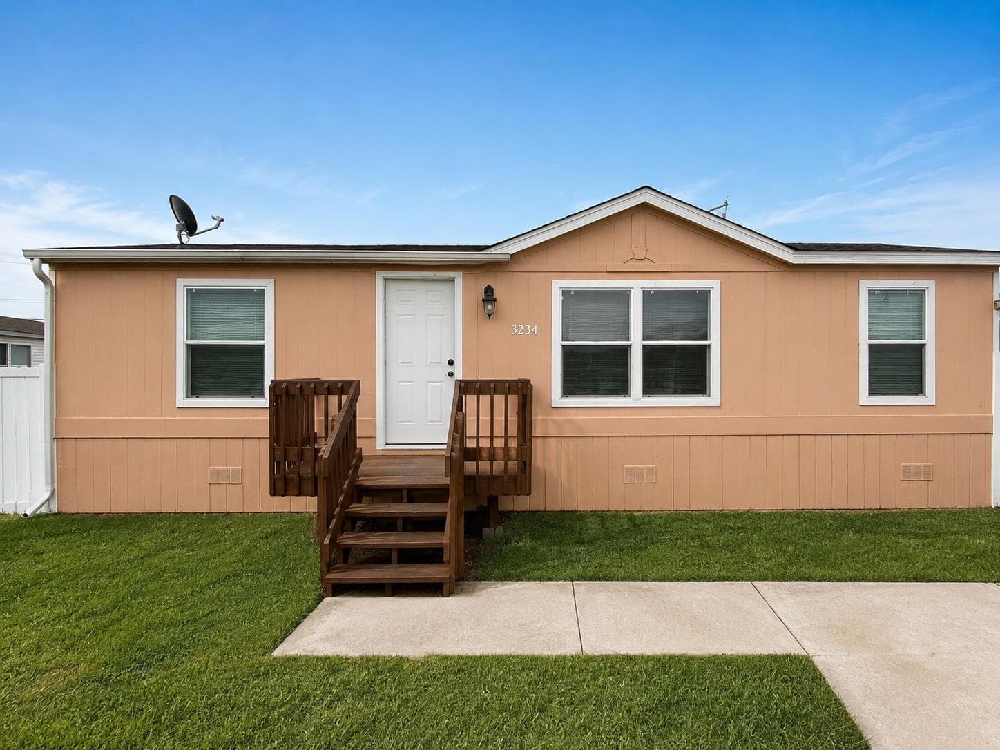 3234  Cantabrian Dr
