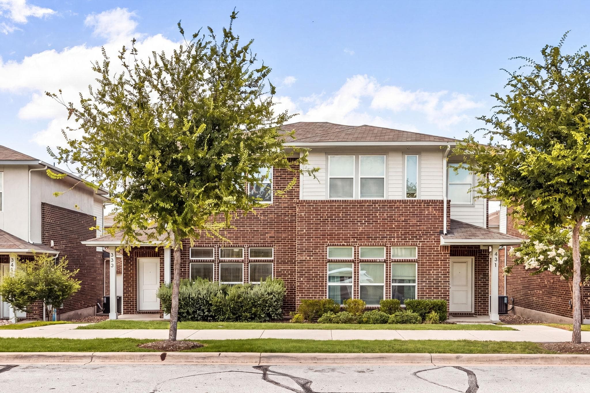 605 W South St #332
