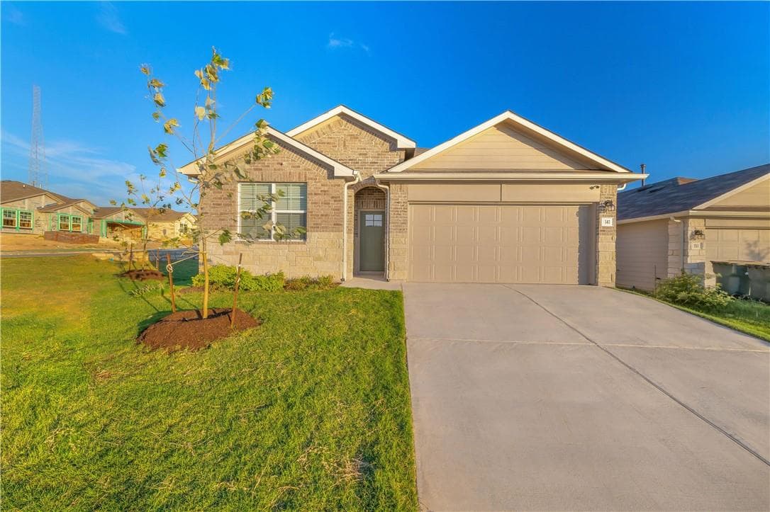 141  Spider Lily Dr