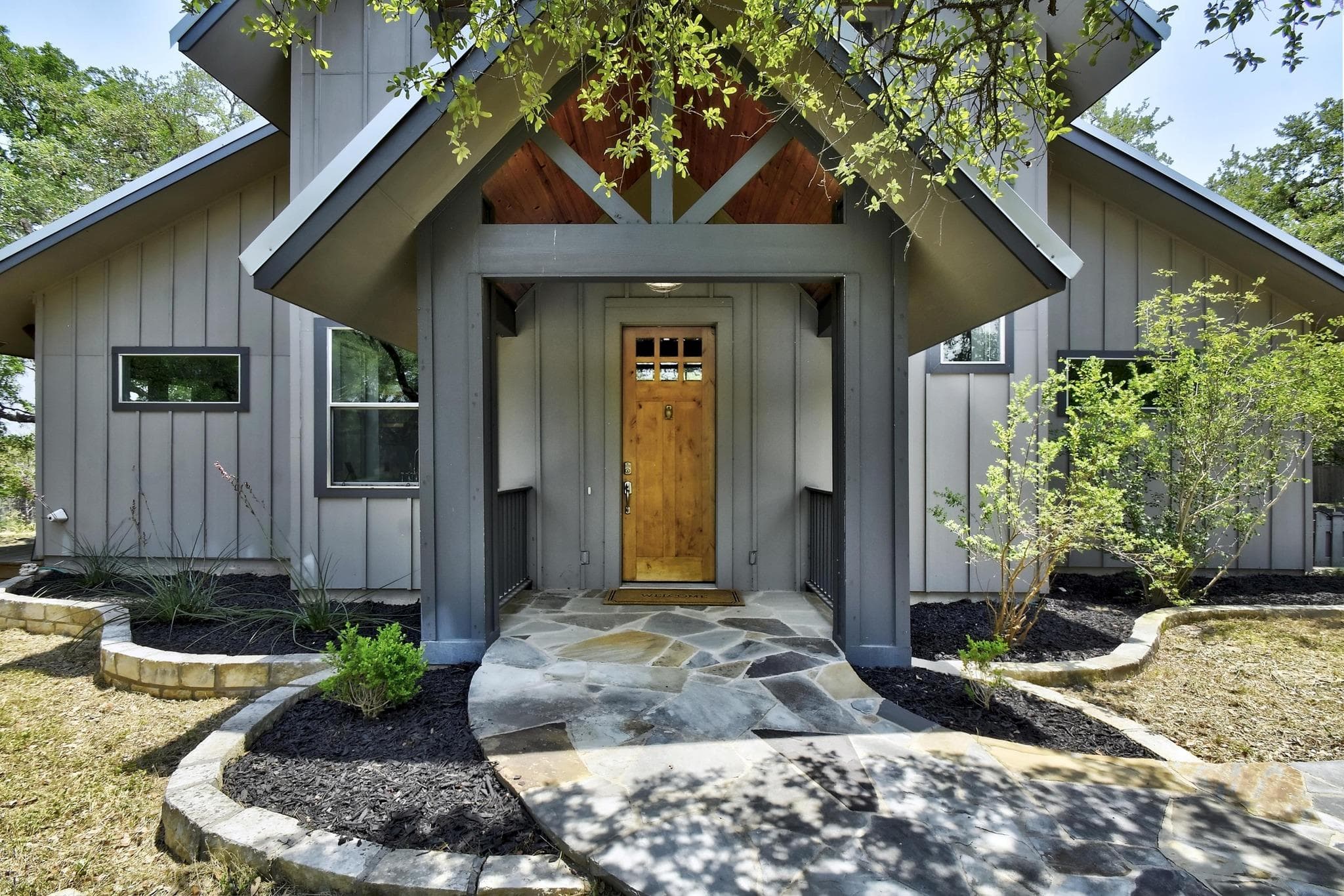 134  Narrows Rd