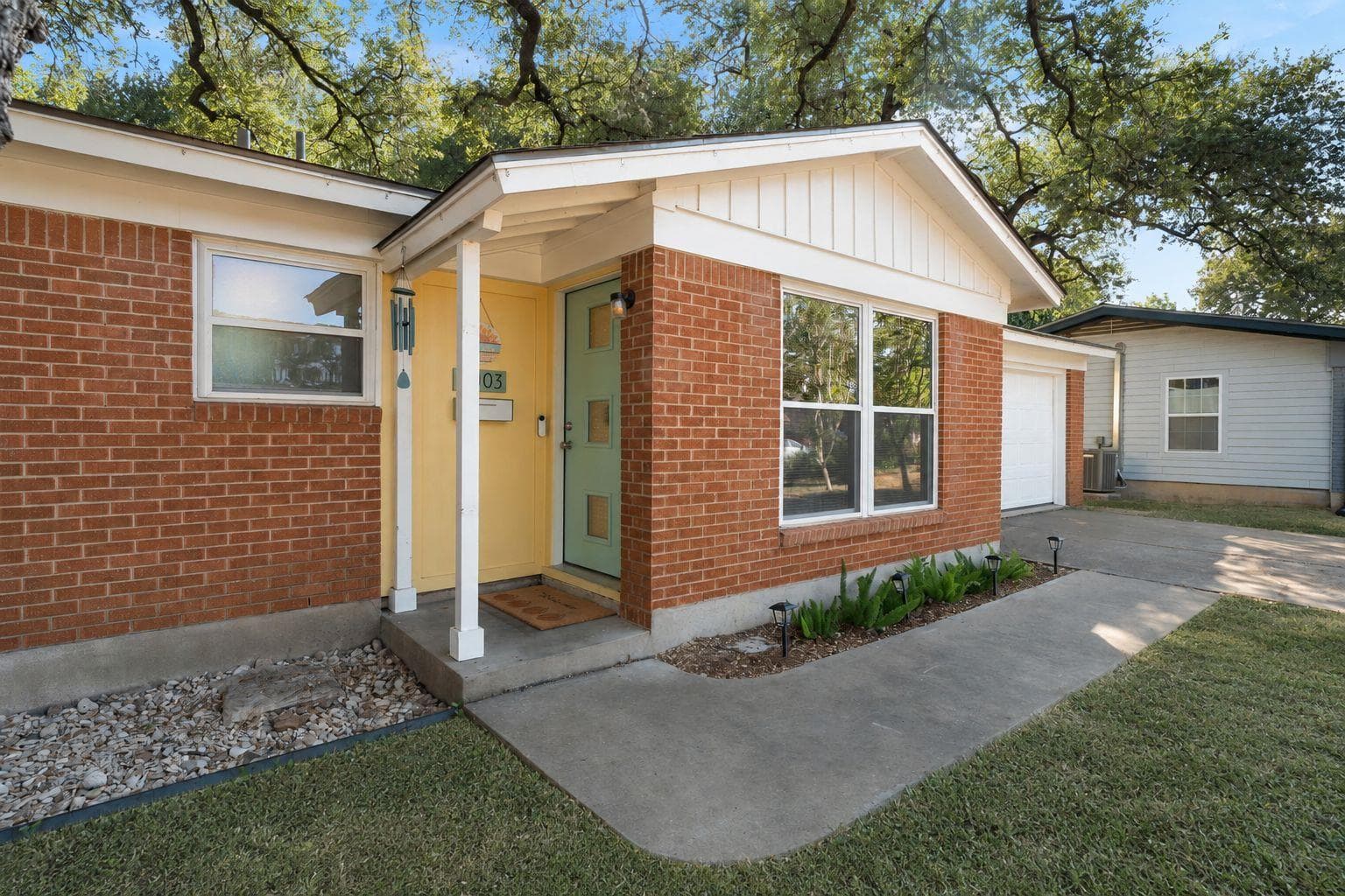 2003 Fair Oaks Dr