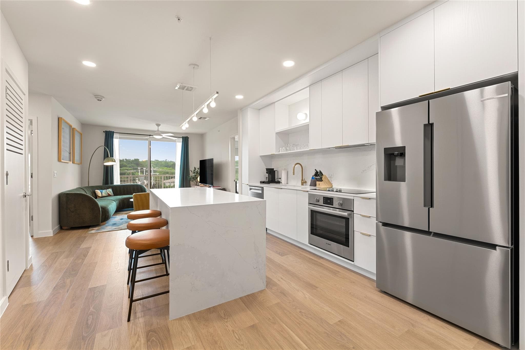 2323 S Lamar Blvd #512