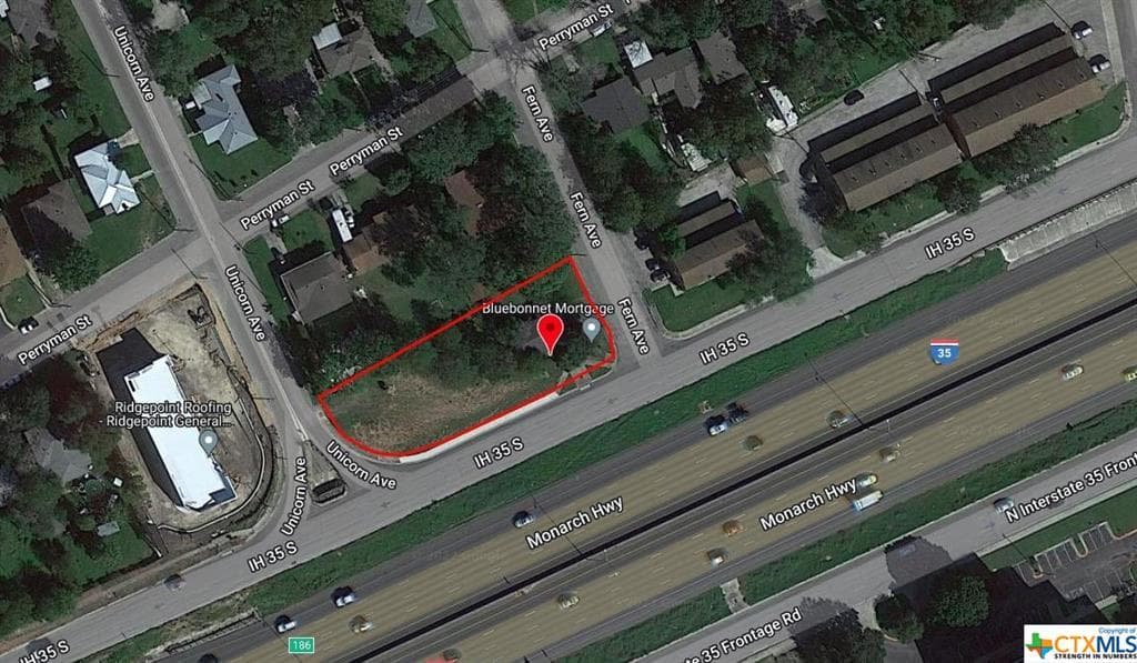 608 Interstate 35 Hwy S