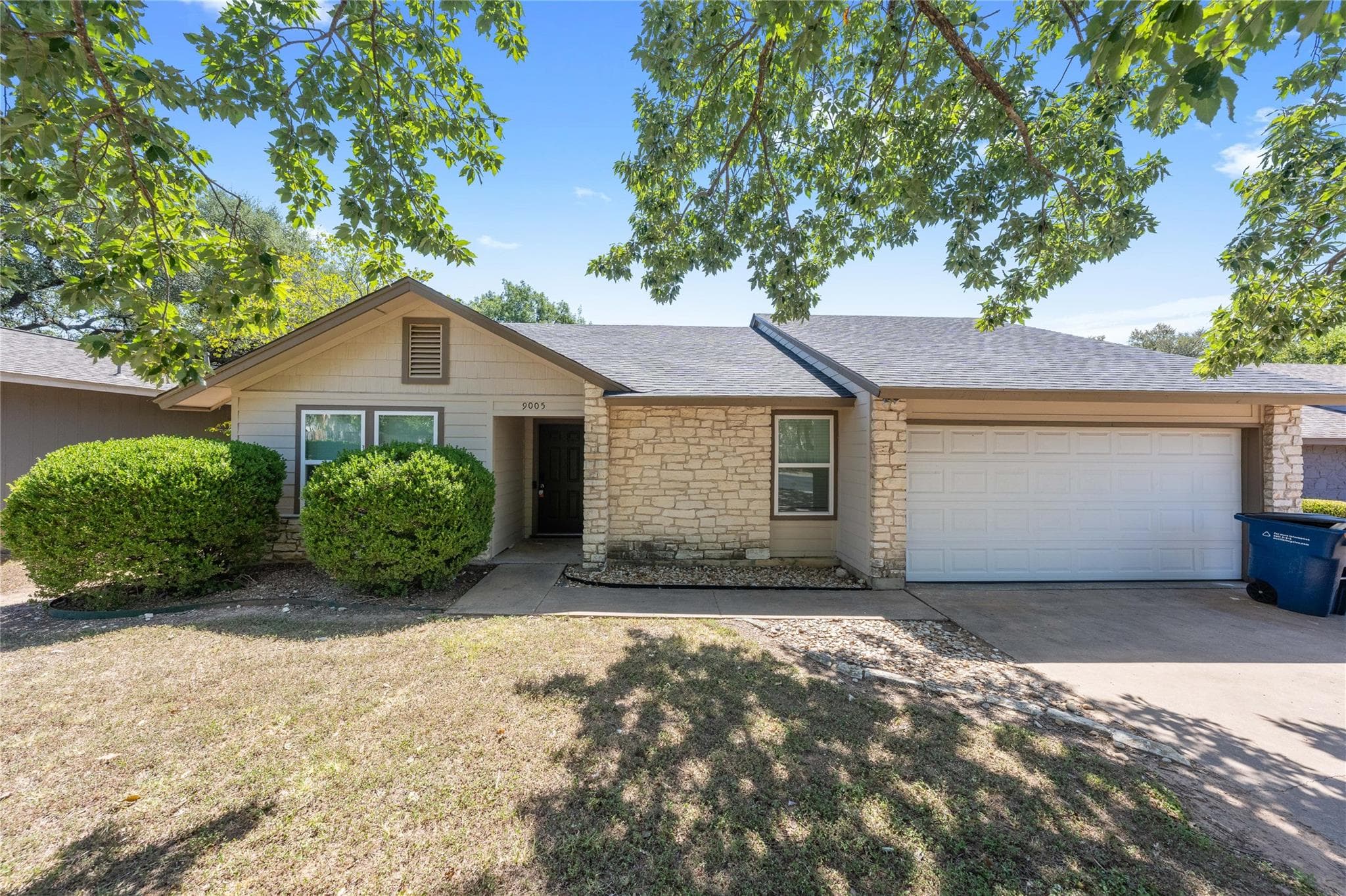9005  Curlew Dr