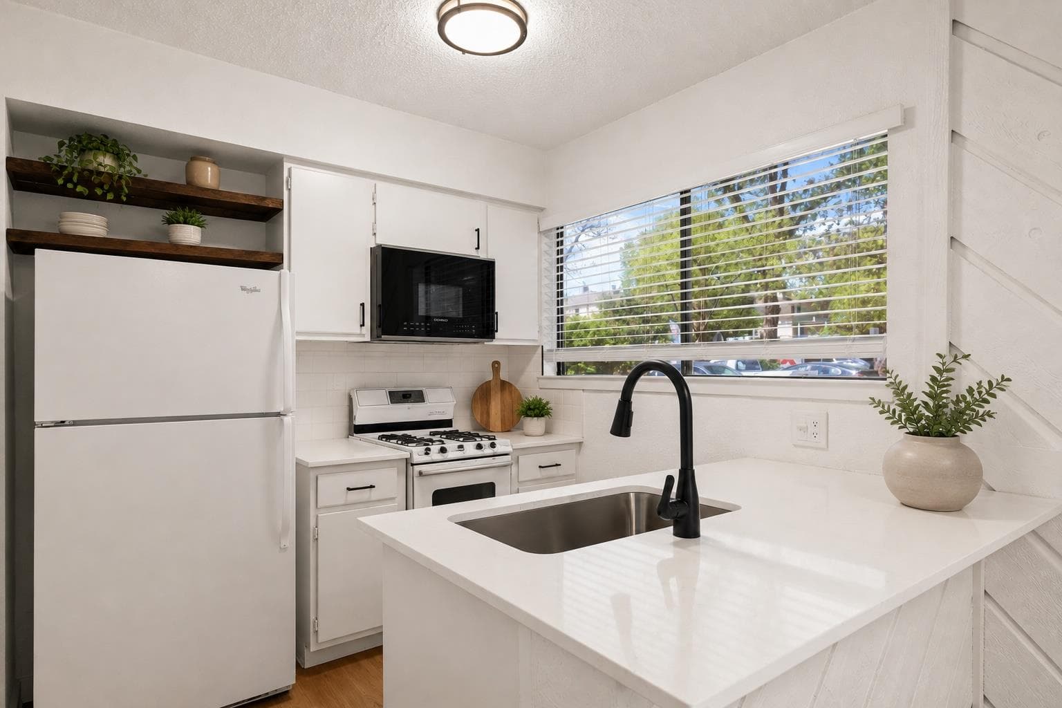 4205 Speedway Ave #112