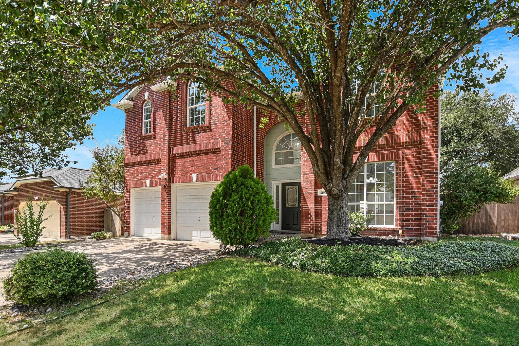 2103 Kimra Ln